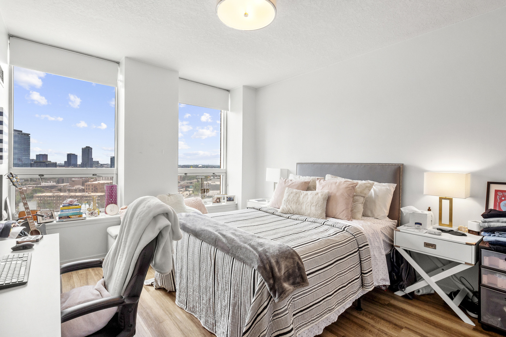 600 N Kingsbury Street Unit: 1601