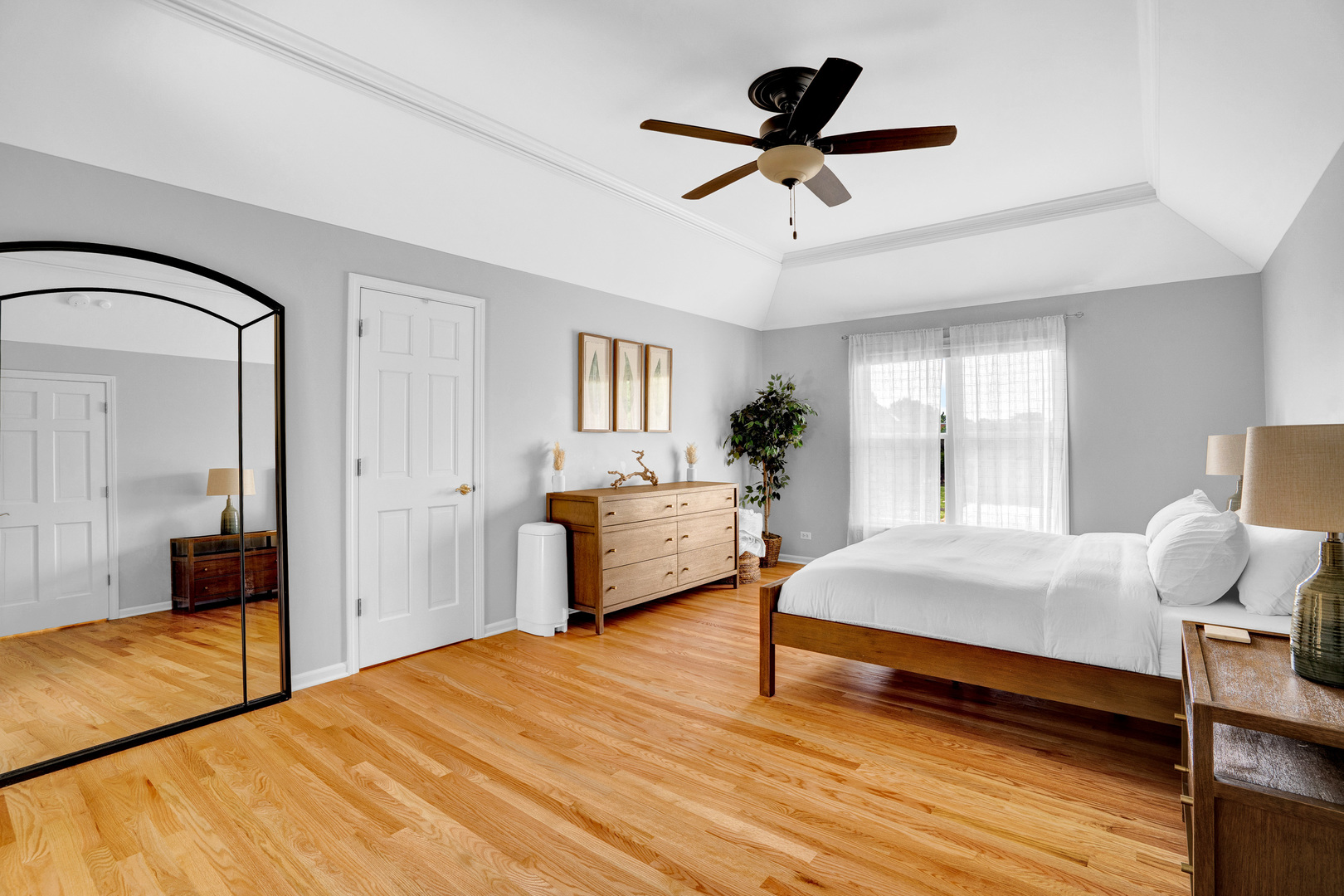 246 HAWK HOLLOW Drive