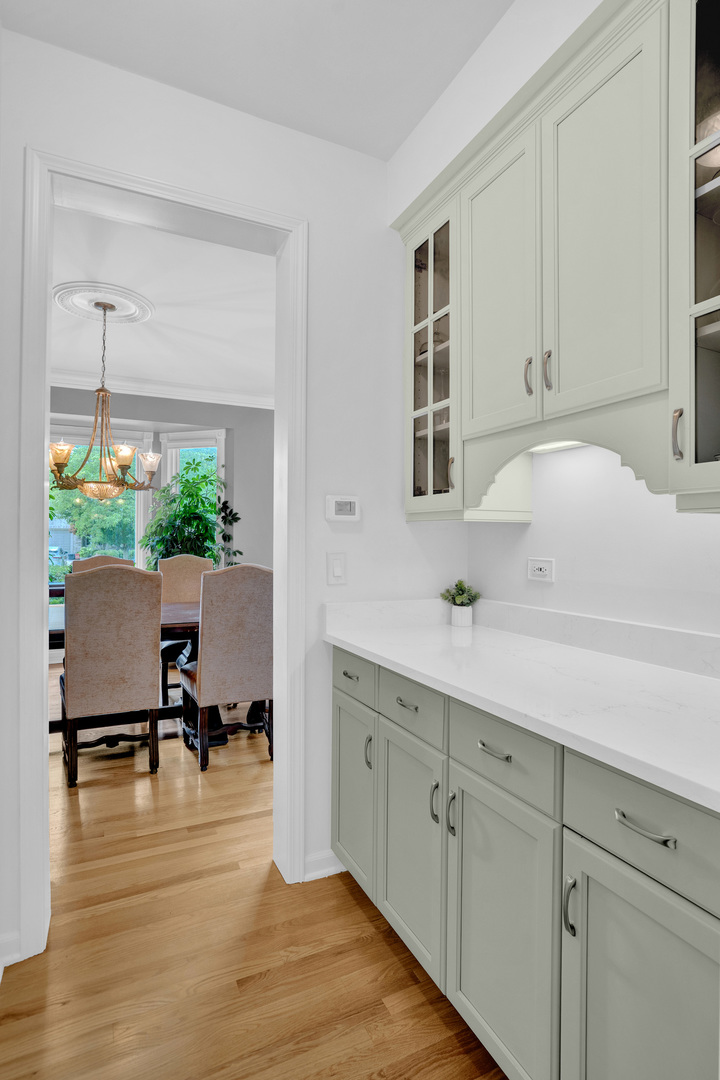 246 HAWK HOLLOW Drive