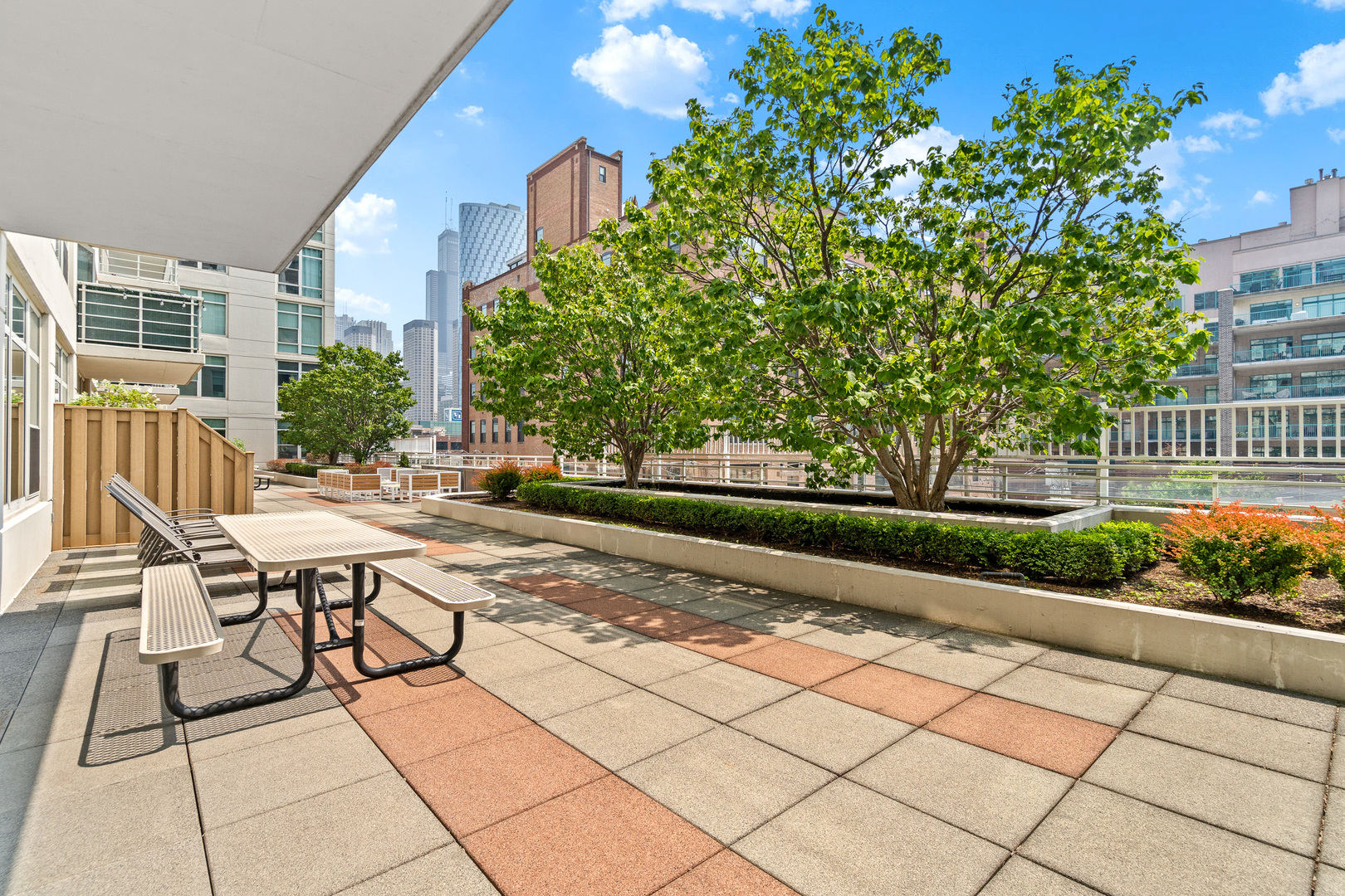 909 W WASHINGTON Boulevard Unit: 509