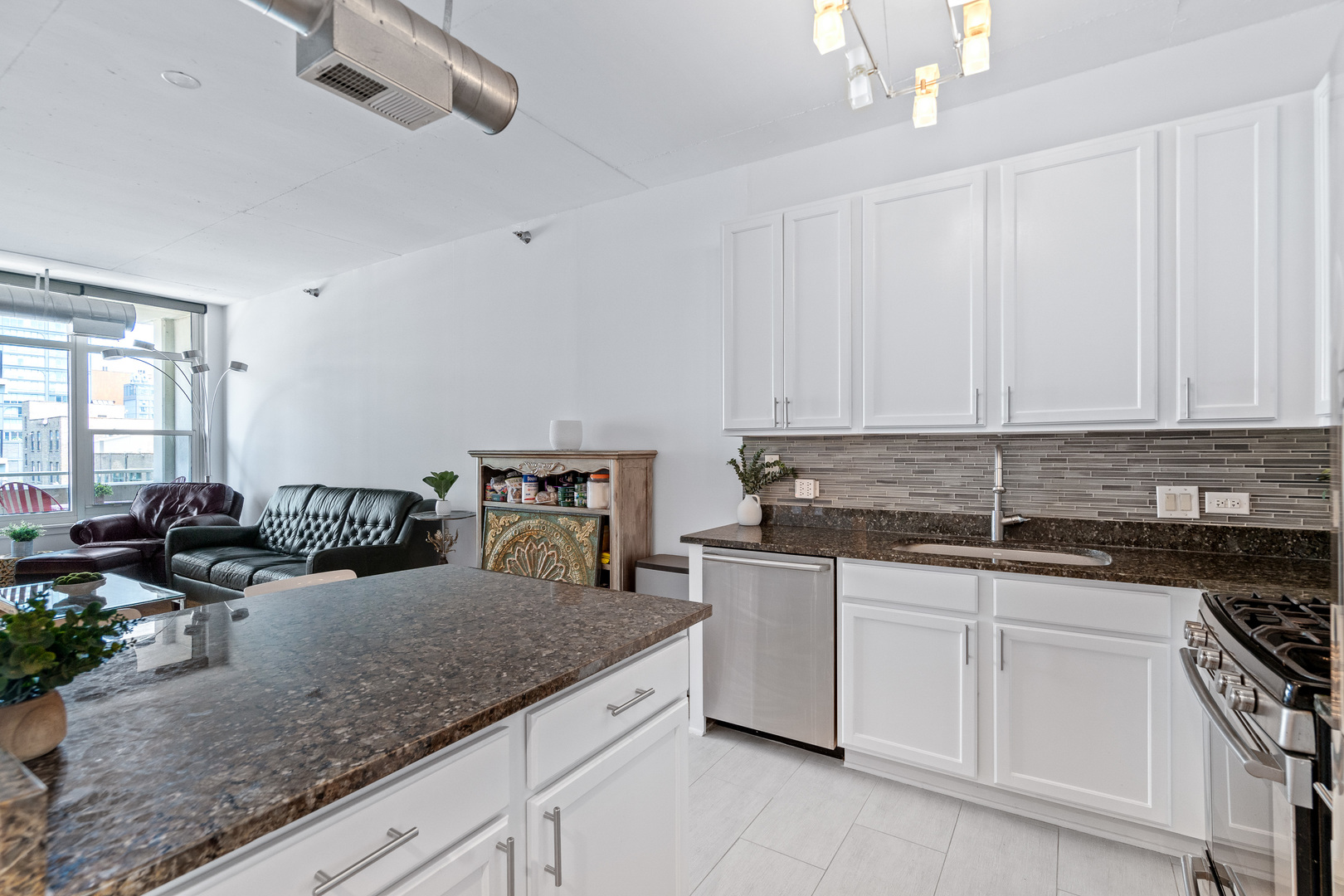 909 W WASHINGTON Boulevard Unit: 509
