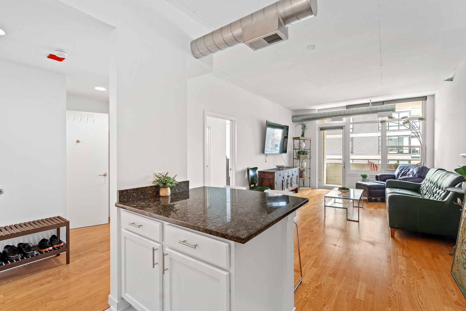 909 W WASHINGTON Boulevard Unit: 509
