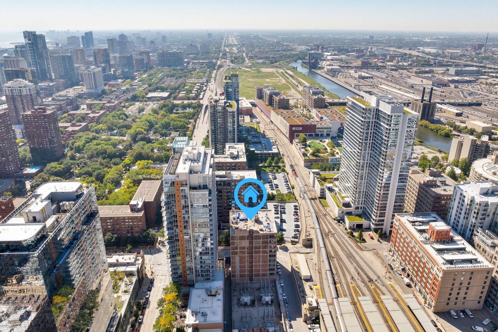 124 W Polk Street Unit: 905