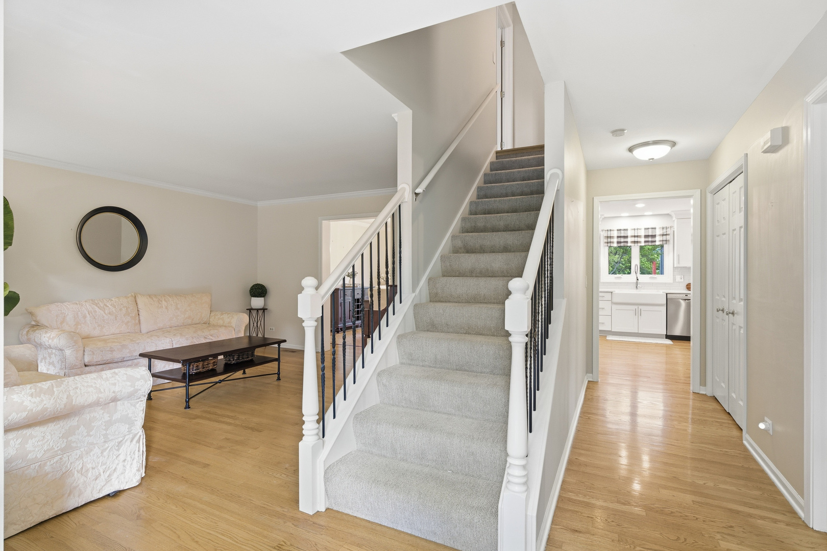 1260 CROMWELL Lane