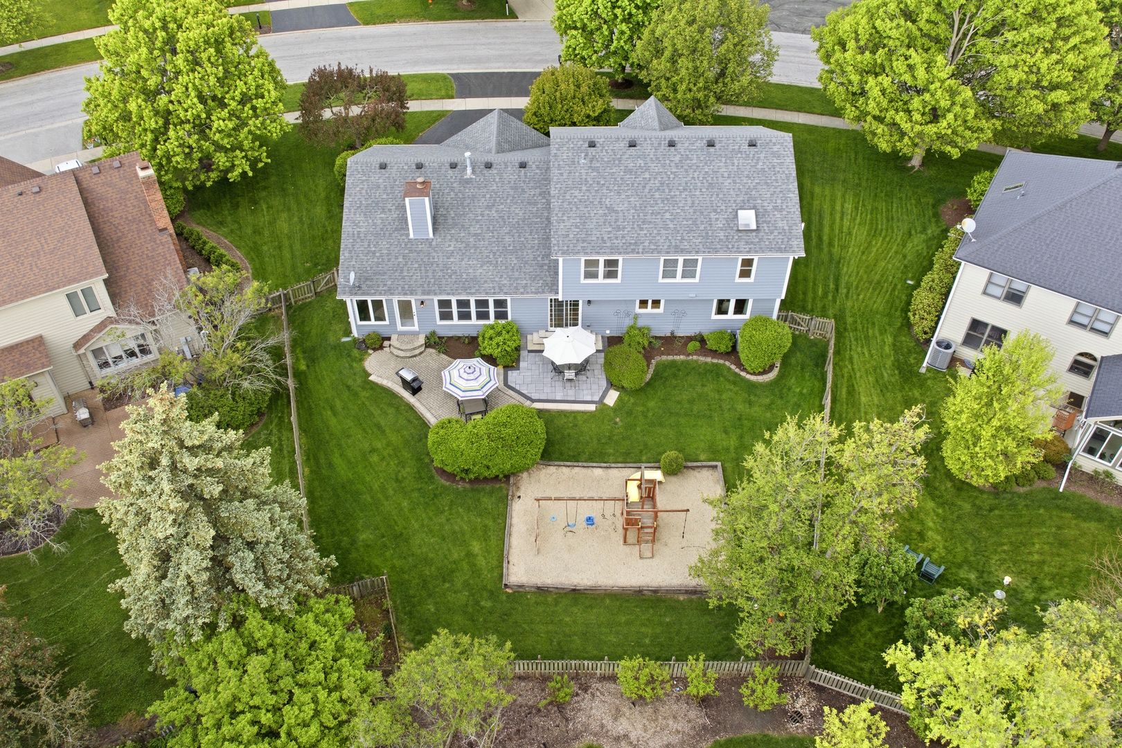1260 CROMWELL Lane
