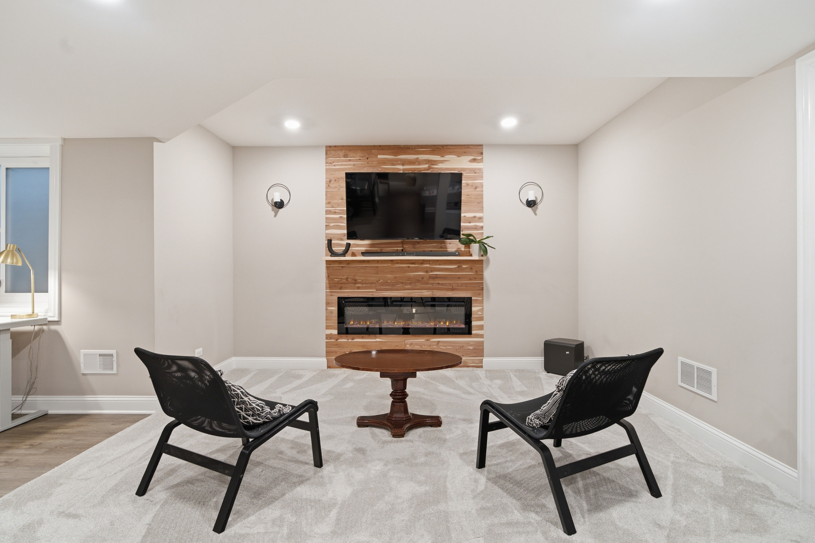 899 Edgewood Drive