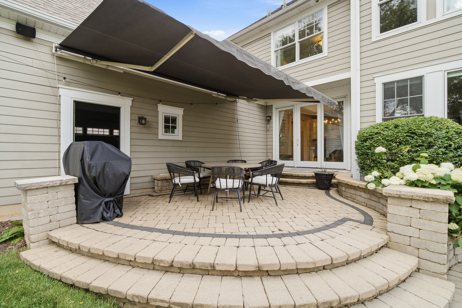 899 Edgewood Drive