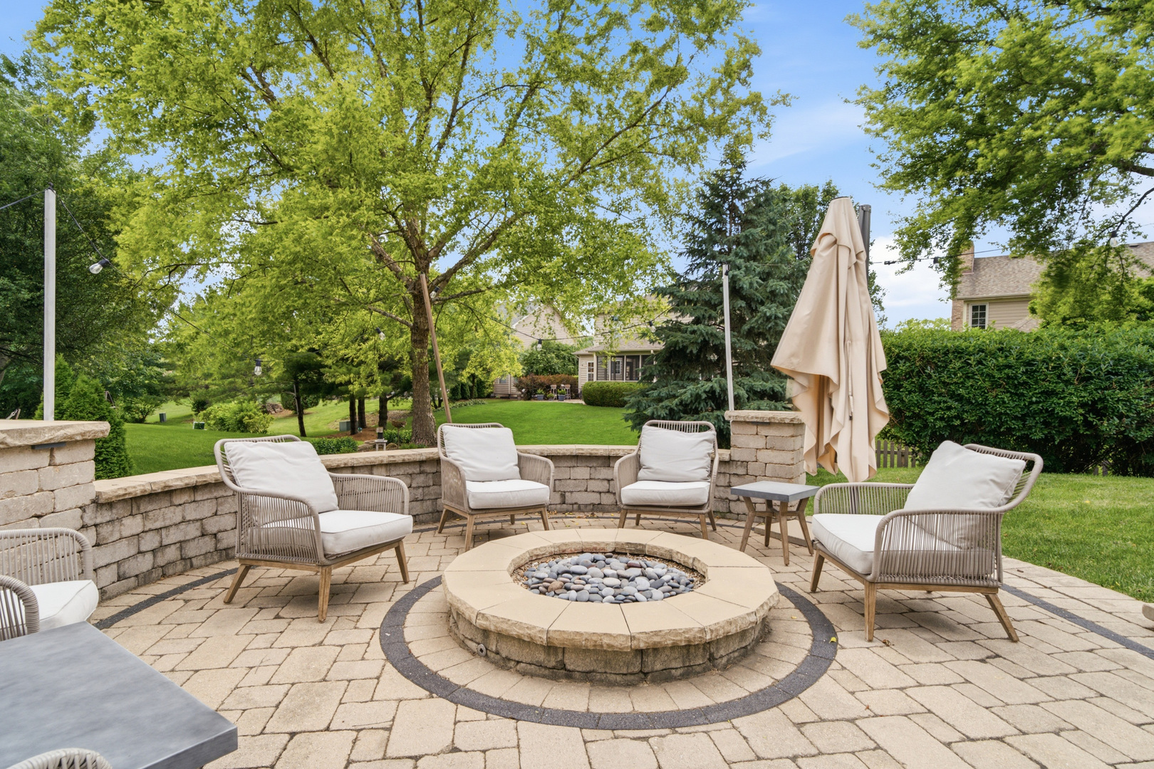 899 Edgewood Drive