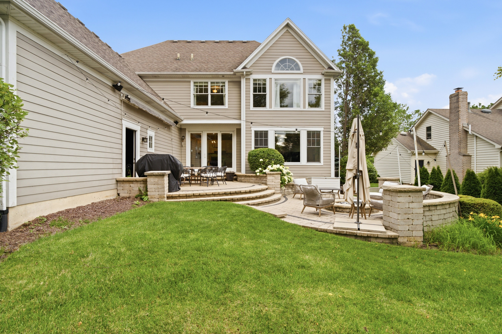 899 Edgewood Drive