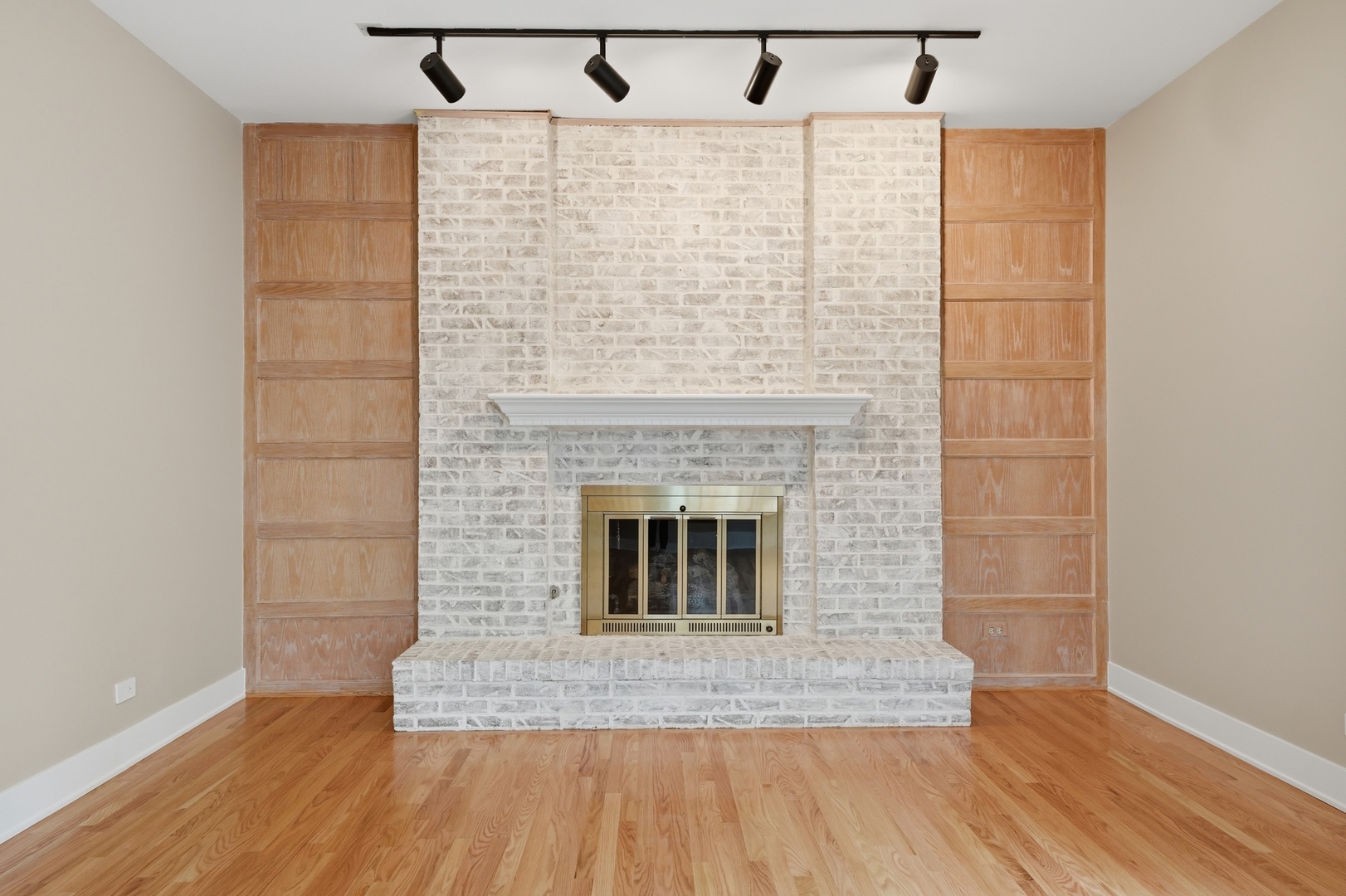 4452 Burgundy Place