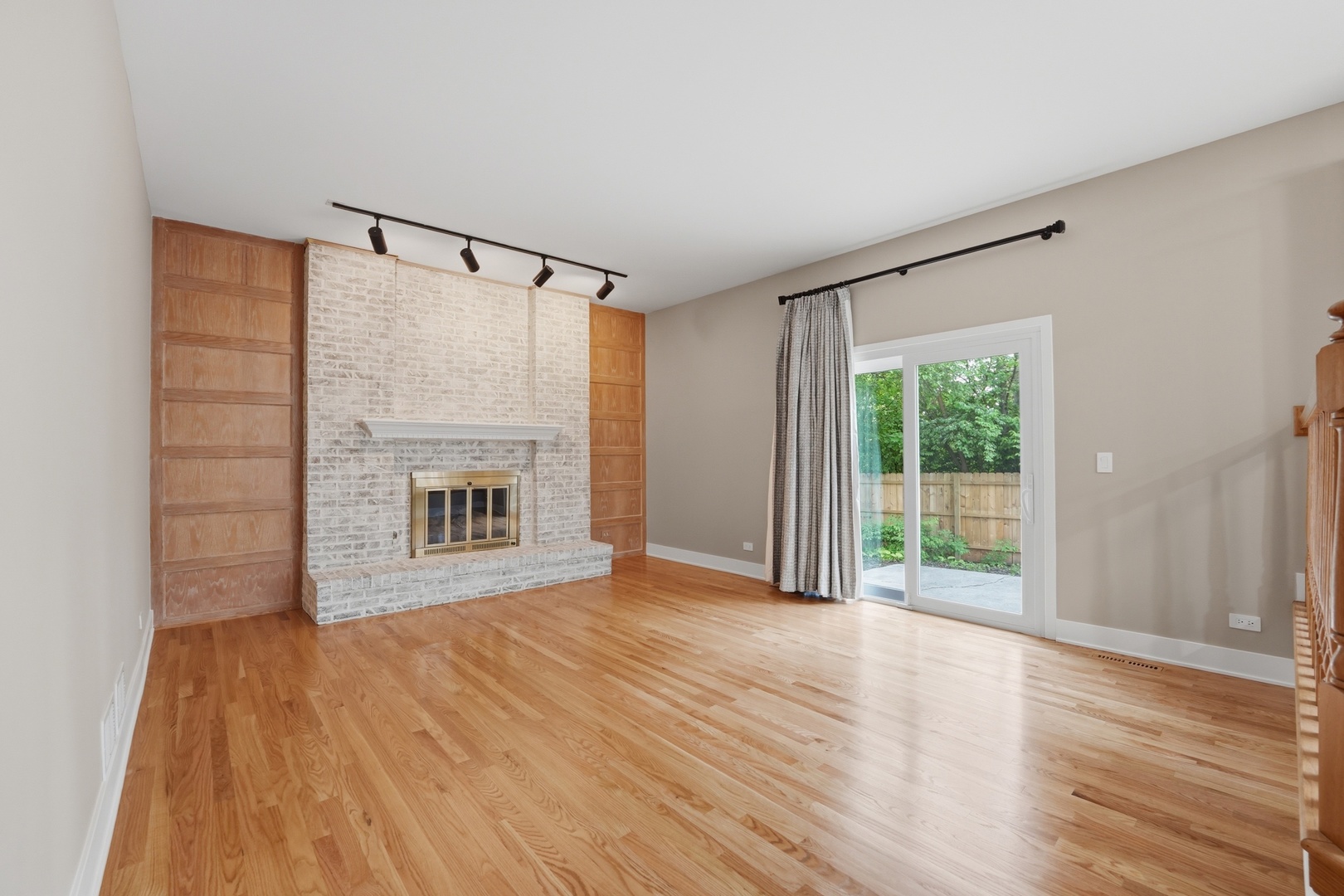 4452 Burgundy Place
