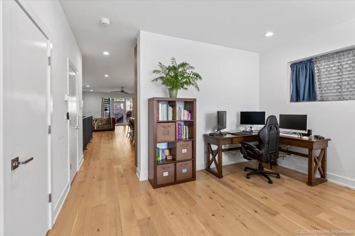 824 S Bell Avenue Unit: 1