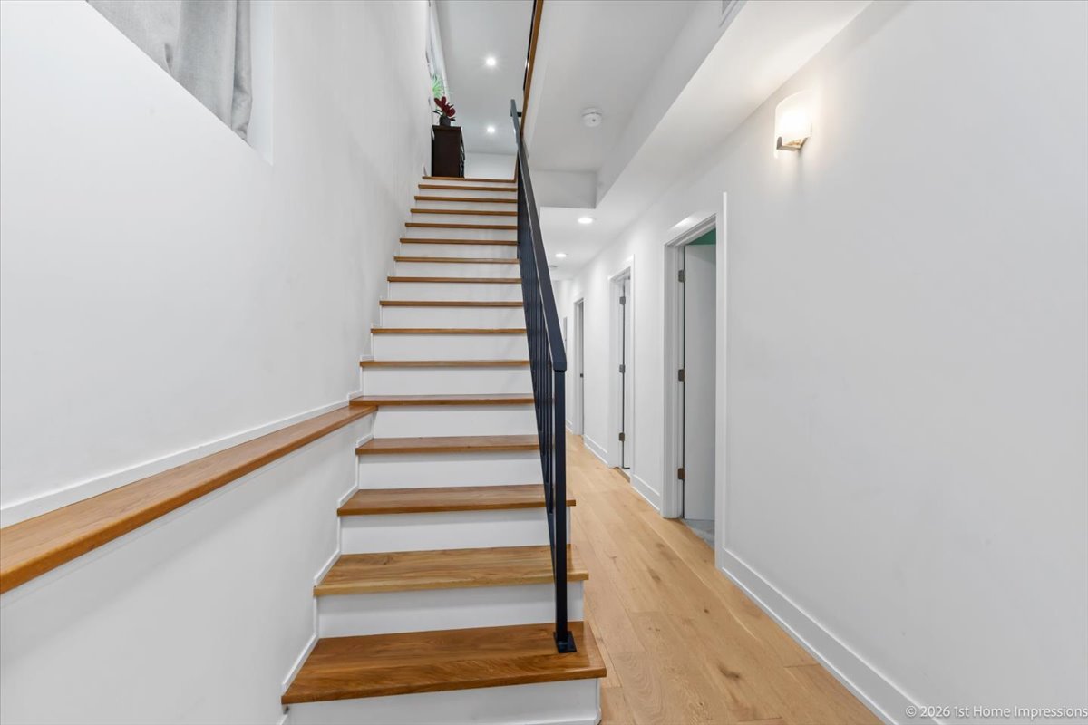 824 S Bell Avenue Unit: 1