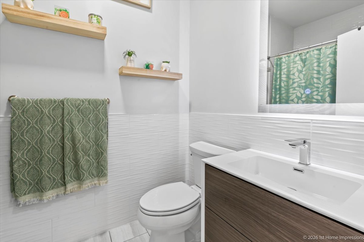 824 S Bell Avenue Unit: 1