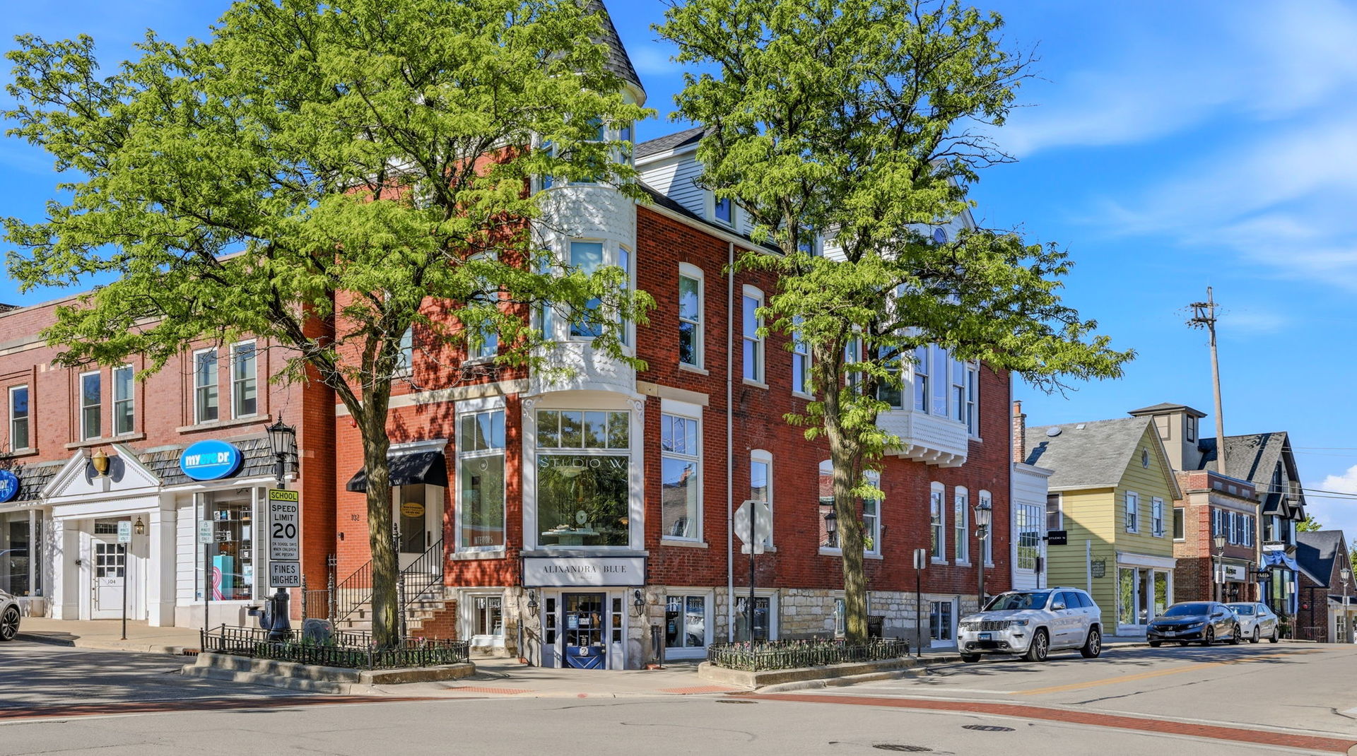 102 S Washington Street Unit: OWNERS