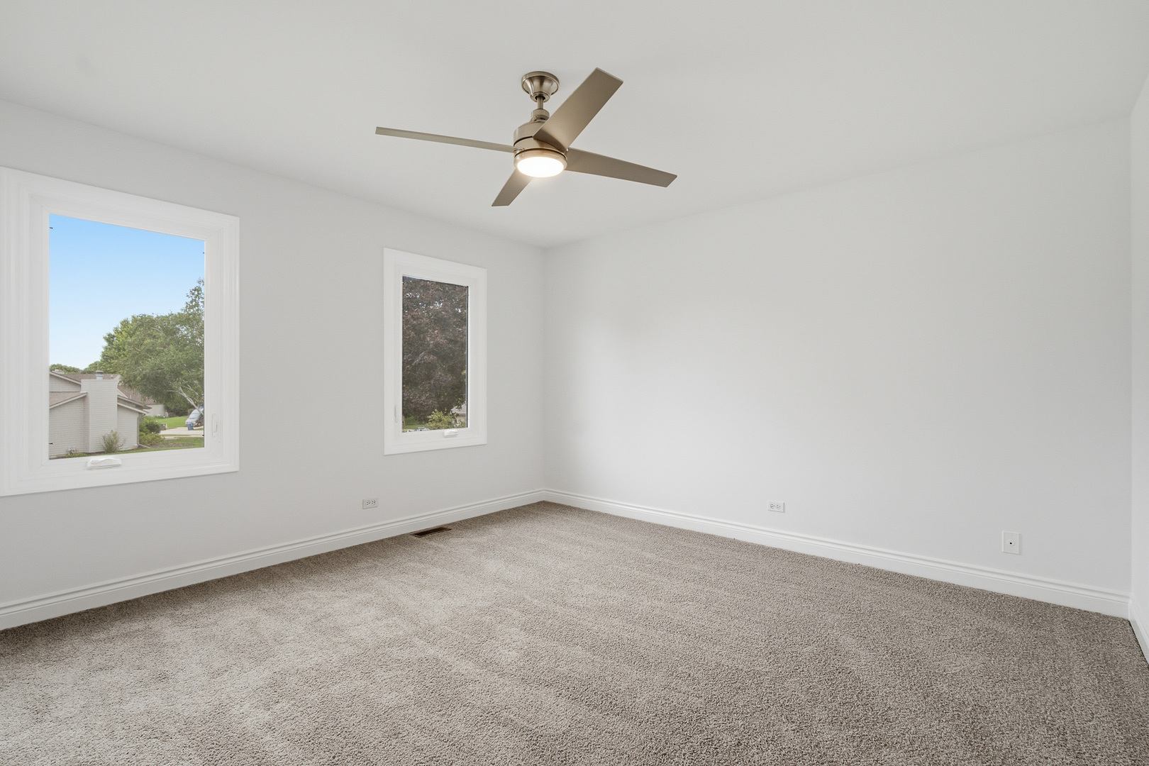 1120 Lakeside Court