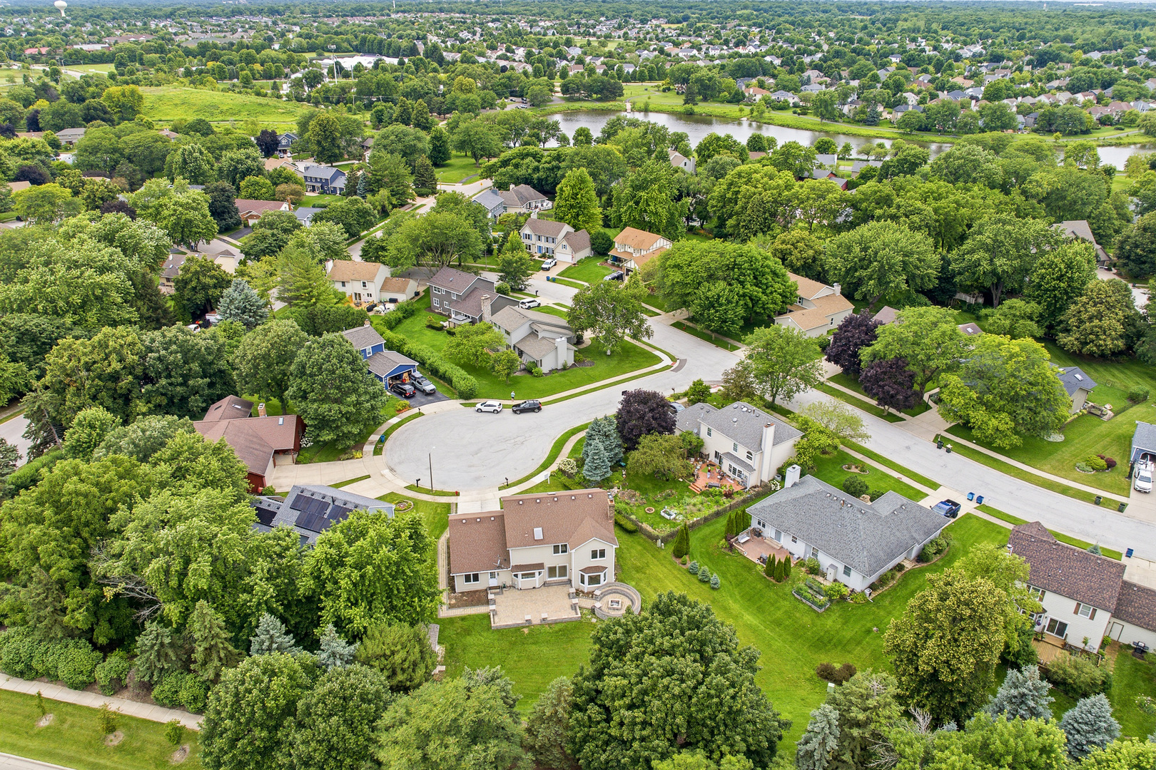 1120 Lakeside Court