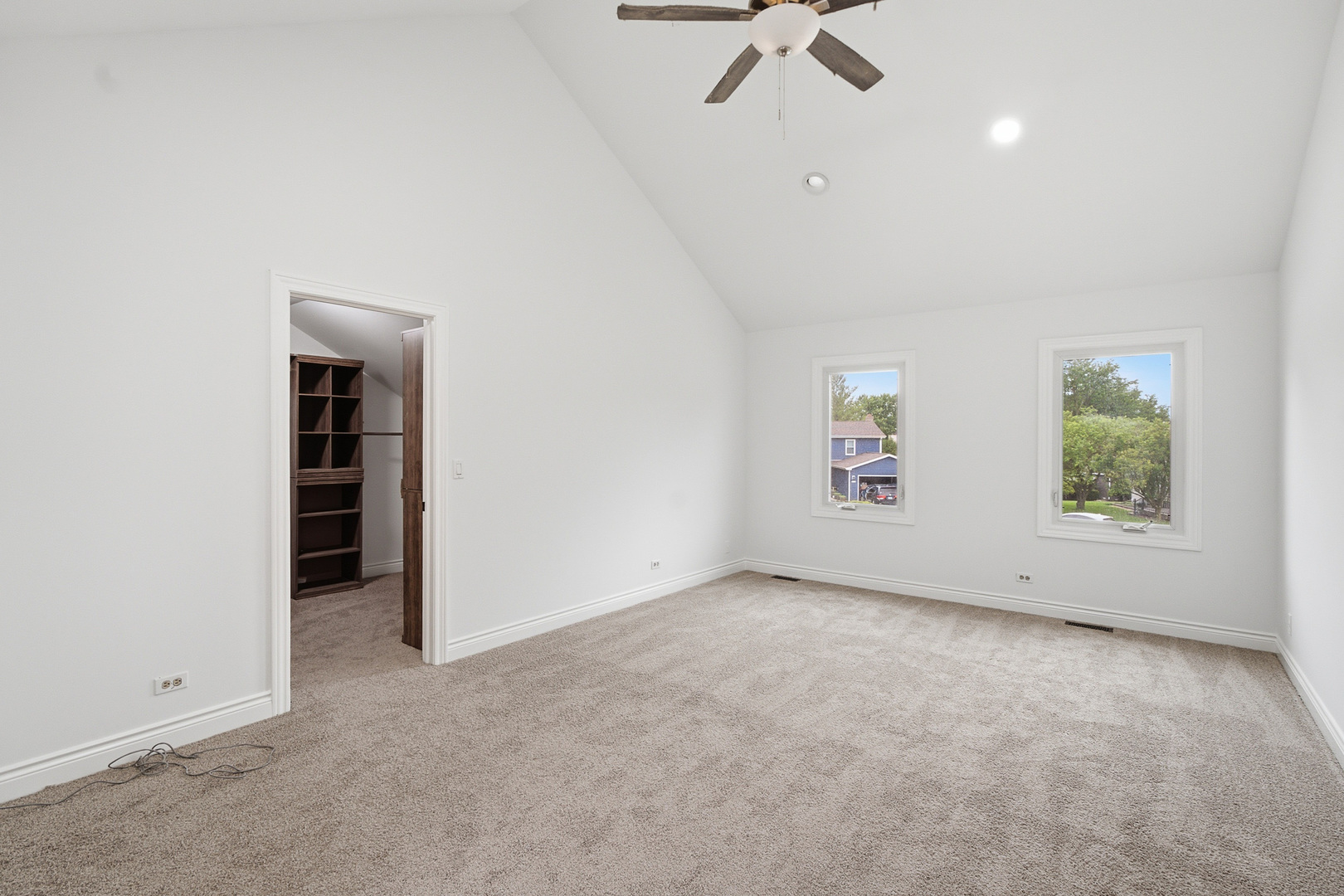 1120 Lakeside Court