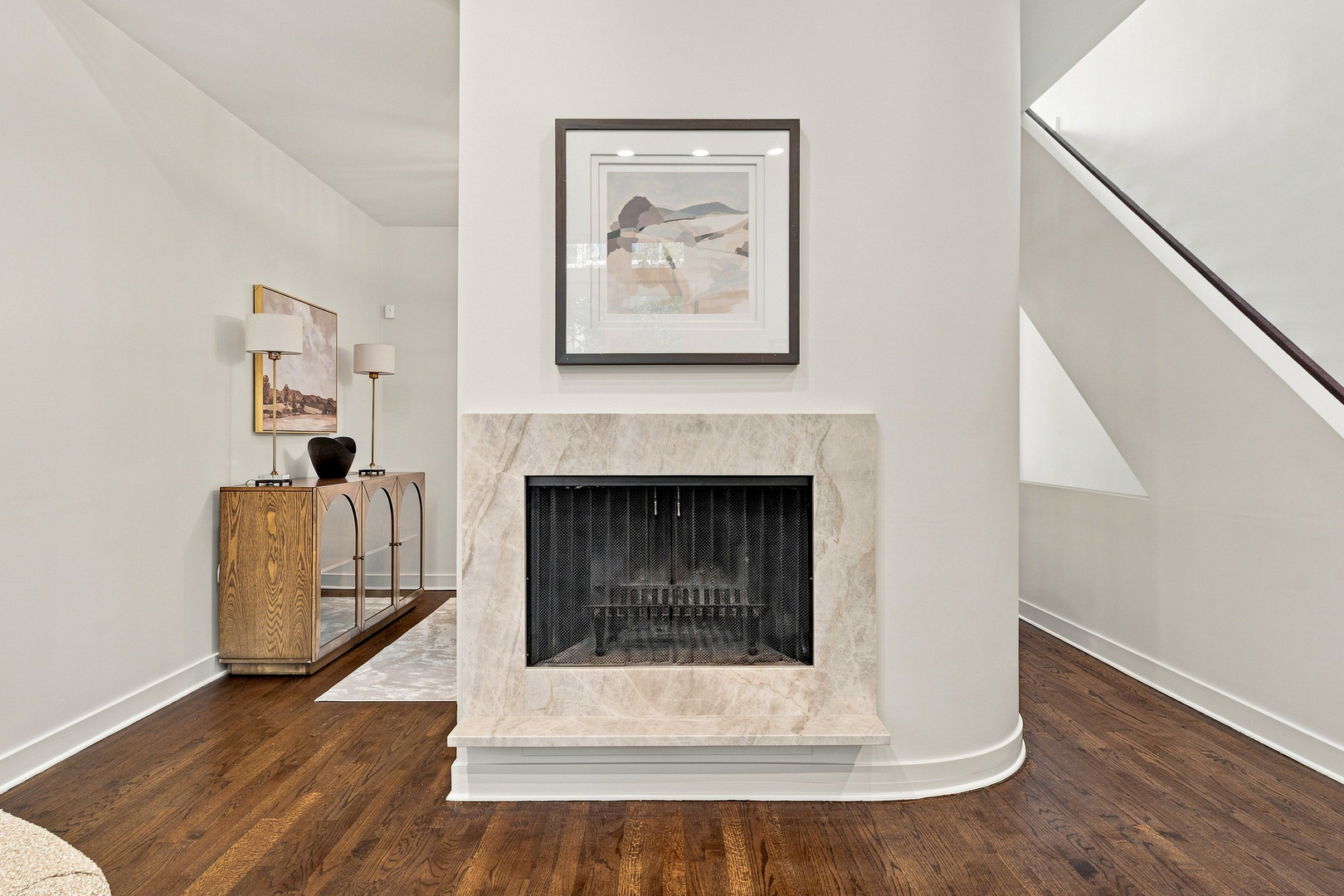 67 W Schiller Street