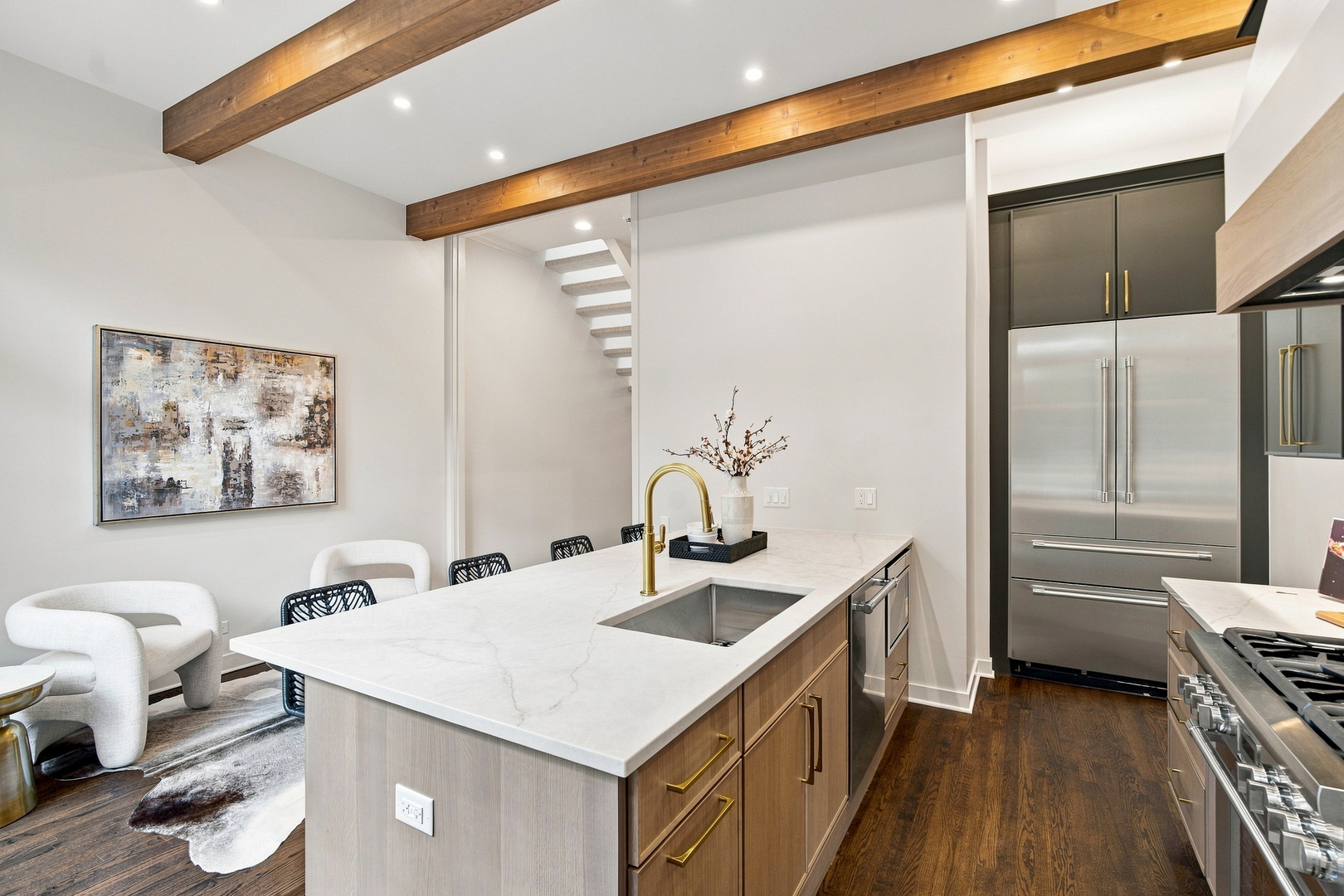 67 W Schiller Street