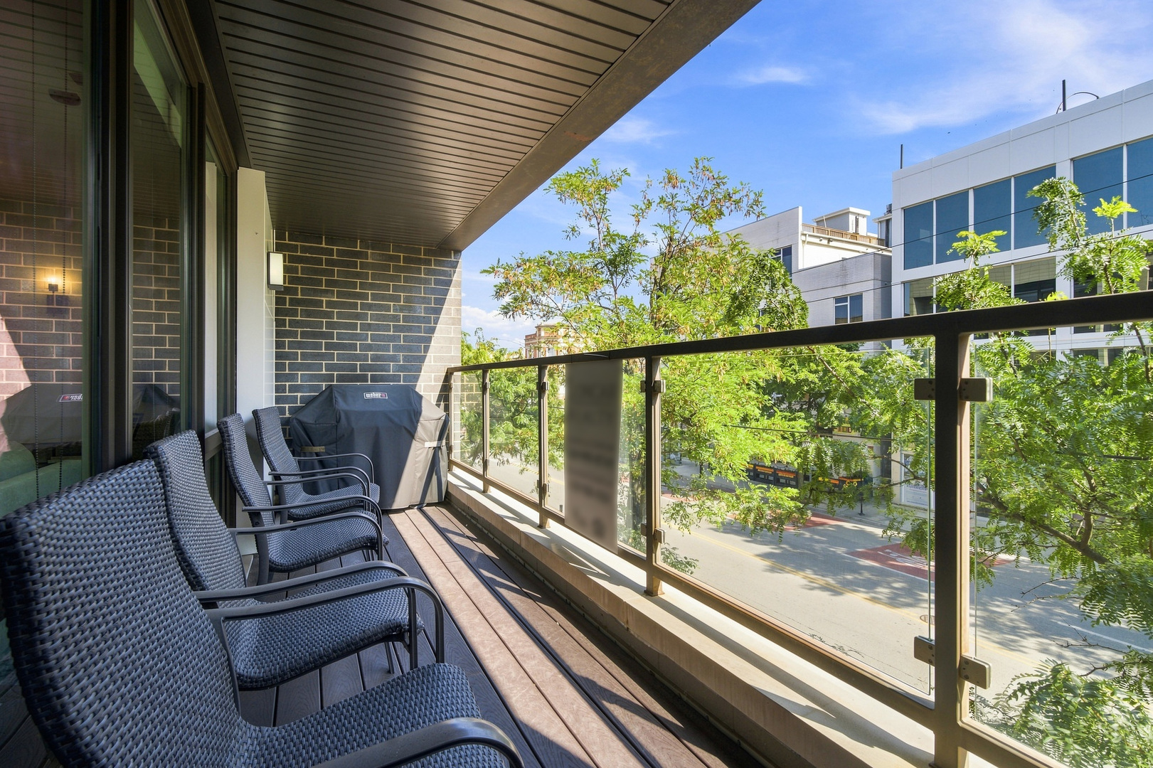 2210 W Chicago Avenue Unit: 2E