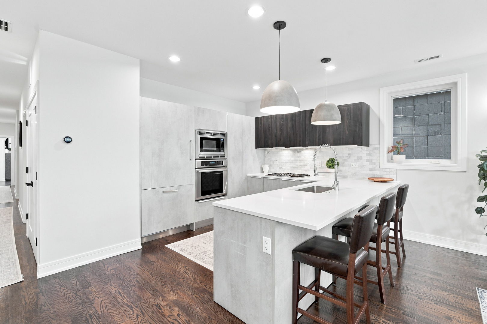 2210 W Chicago Avenue Unit: 2E