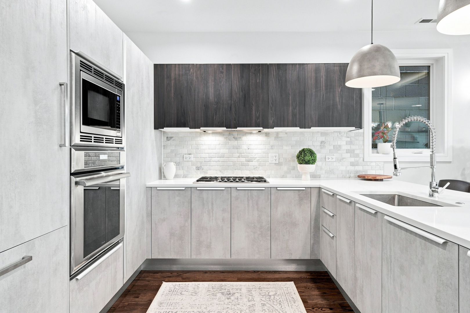 2210 W Chicago Avenue Unit: 2E