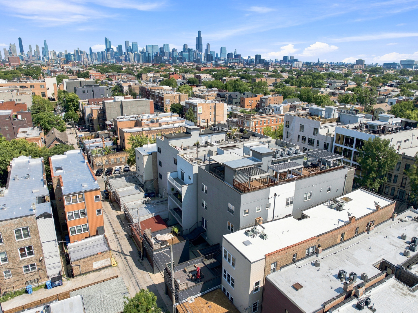 2210 W Chicago Avenue Unit: 2E