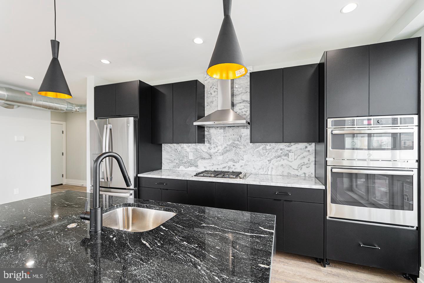 526 BROWN ST #UNIT 201