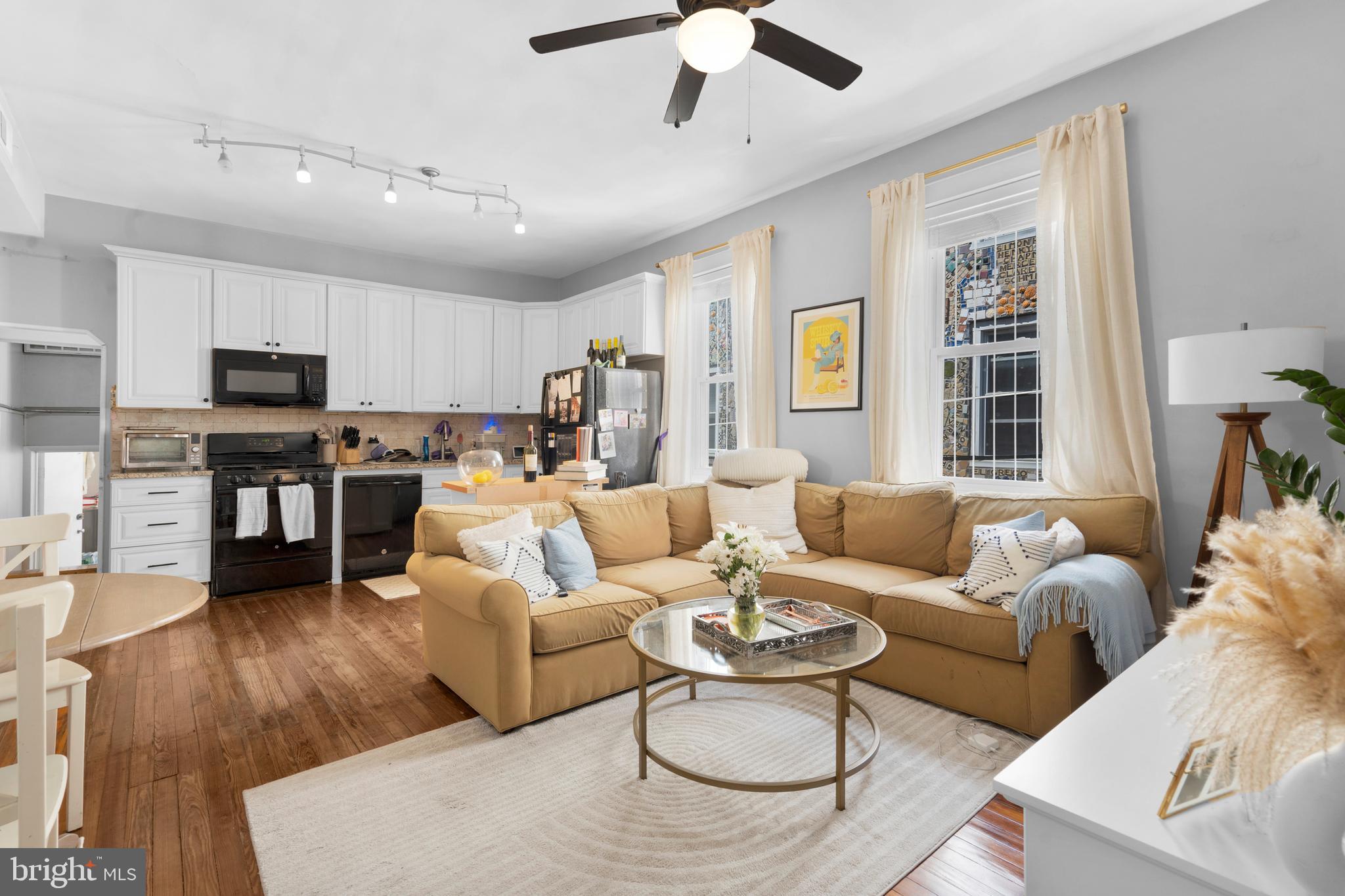 508 BAINBRIDGE STREET FL2