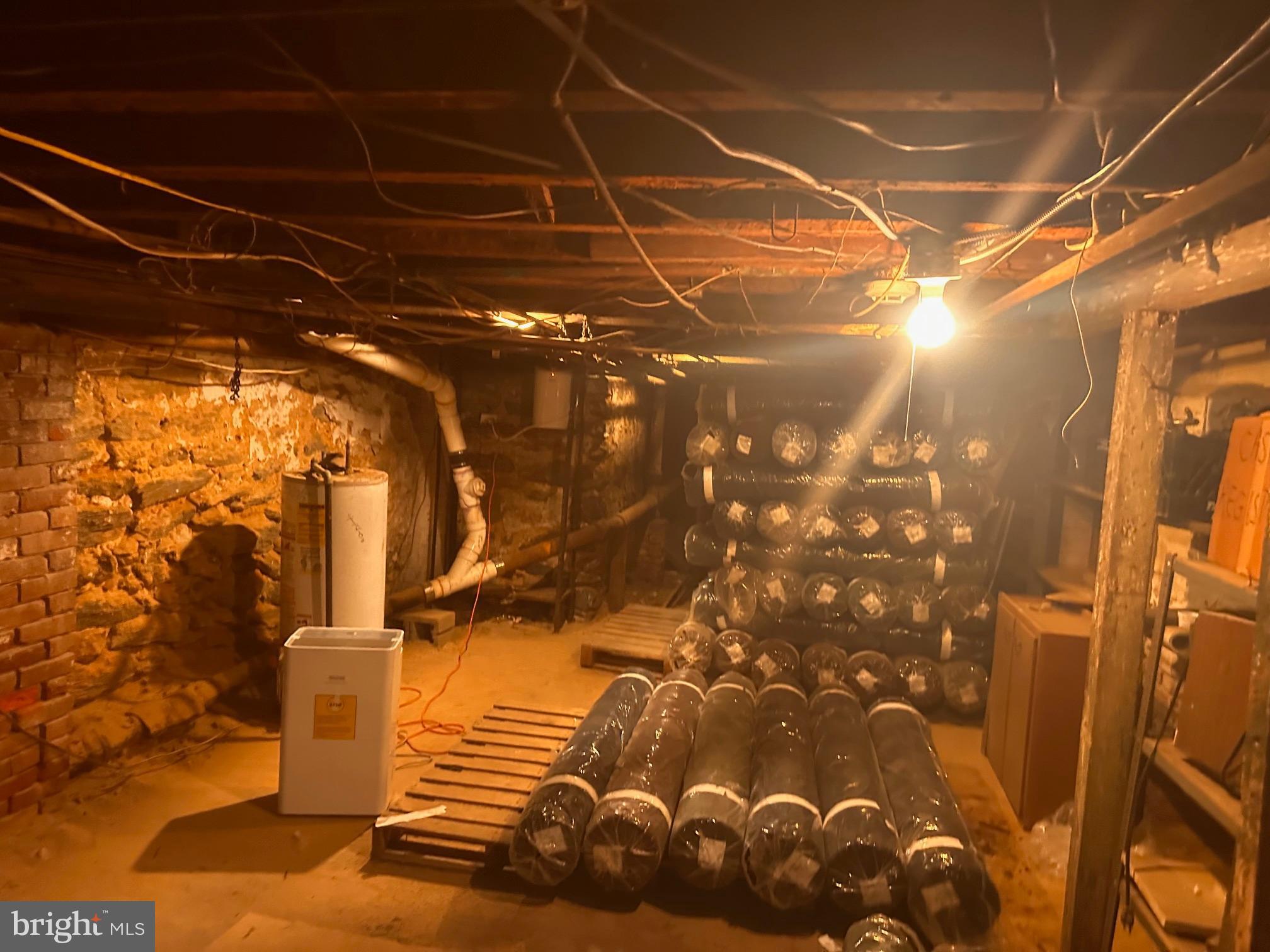 5938 LANSDOWNE AVENUE