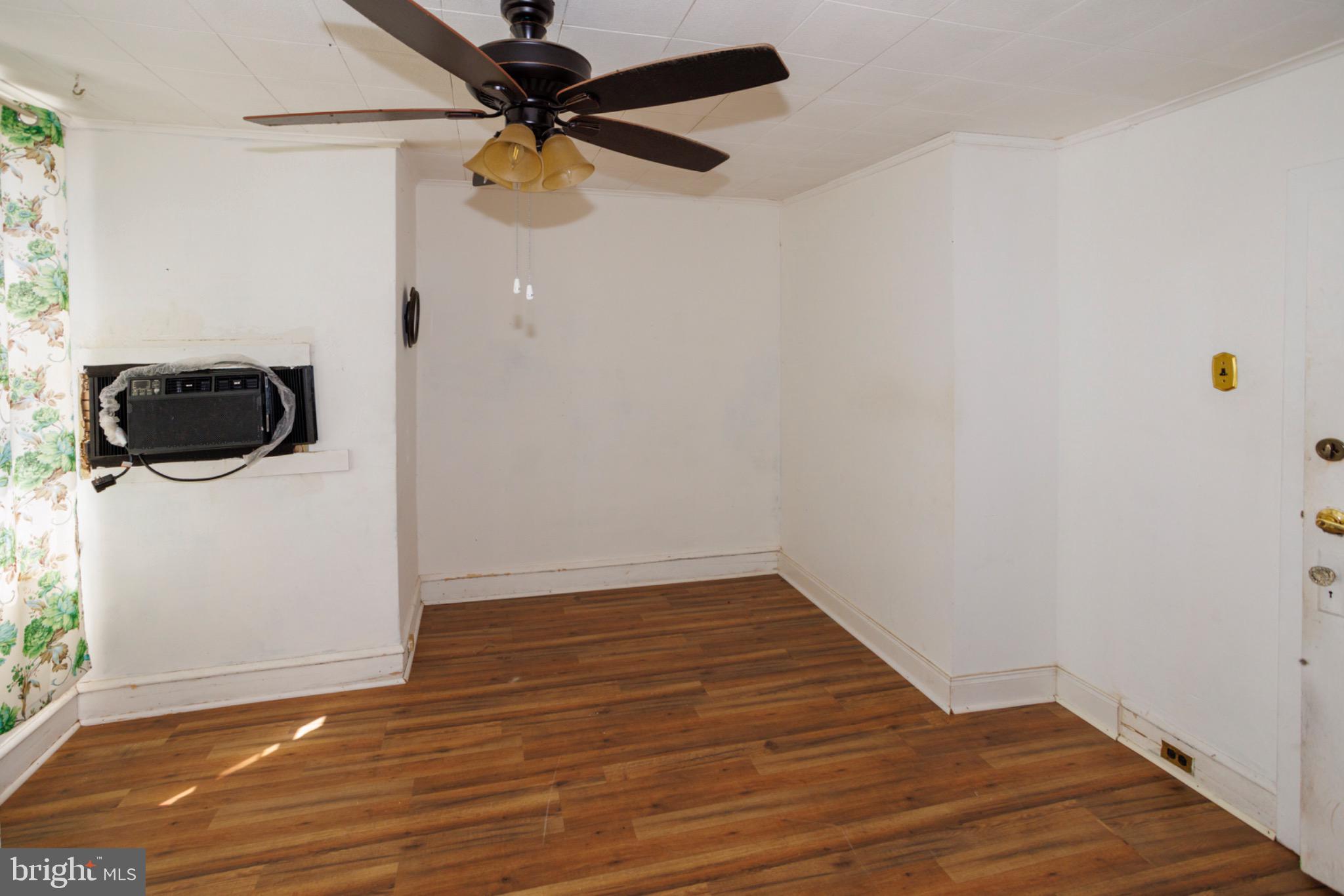 239 E ELEANOR STREET