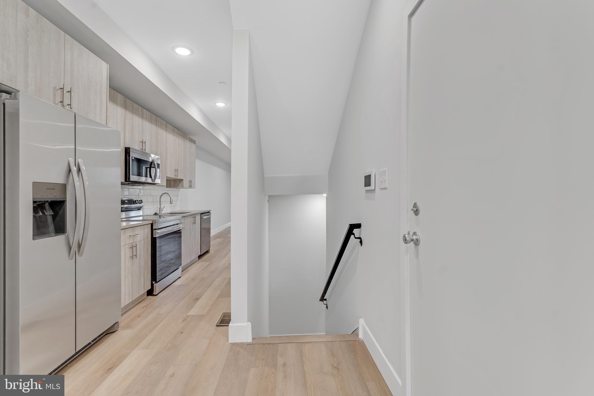 1243 W WESTMORELAND STREET A