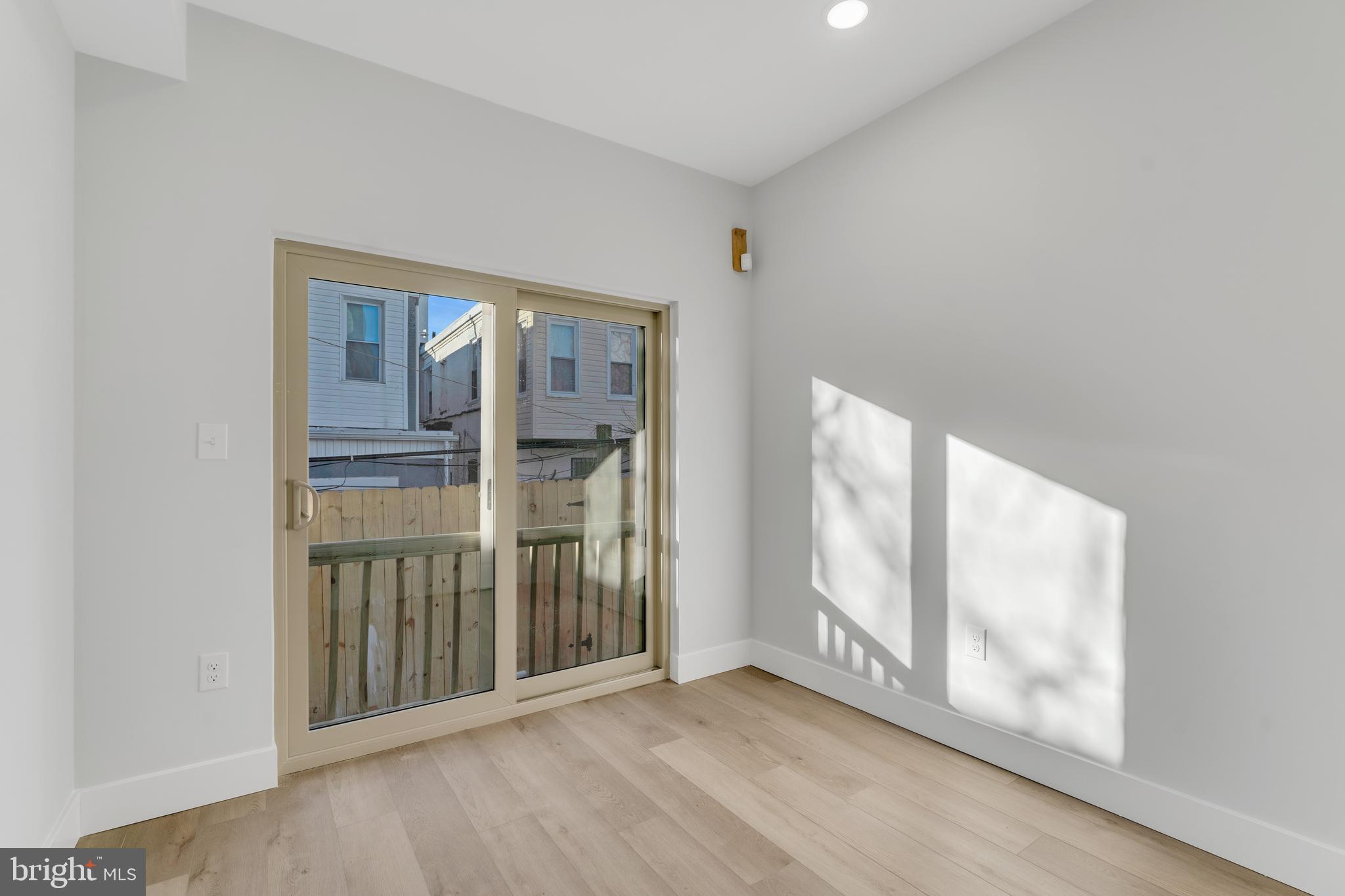 1243 W WESTMORELAND STREET A