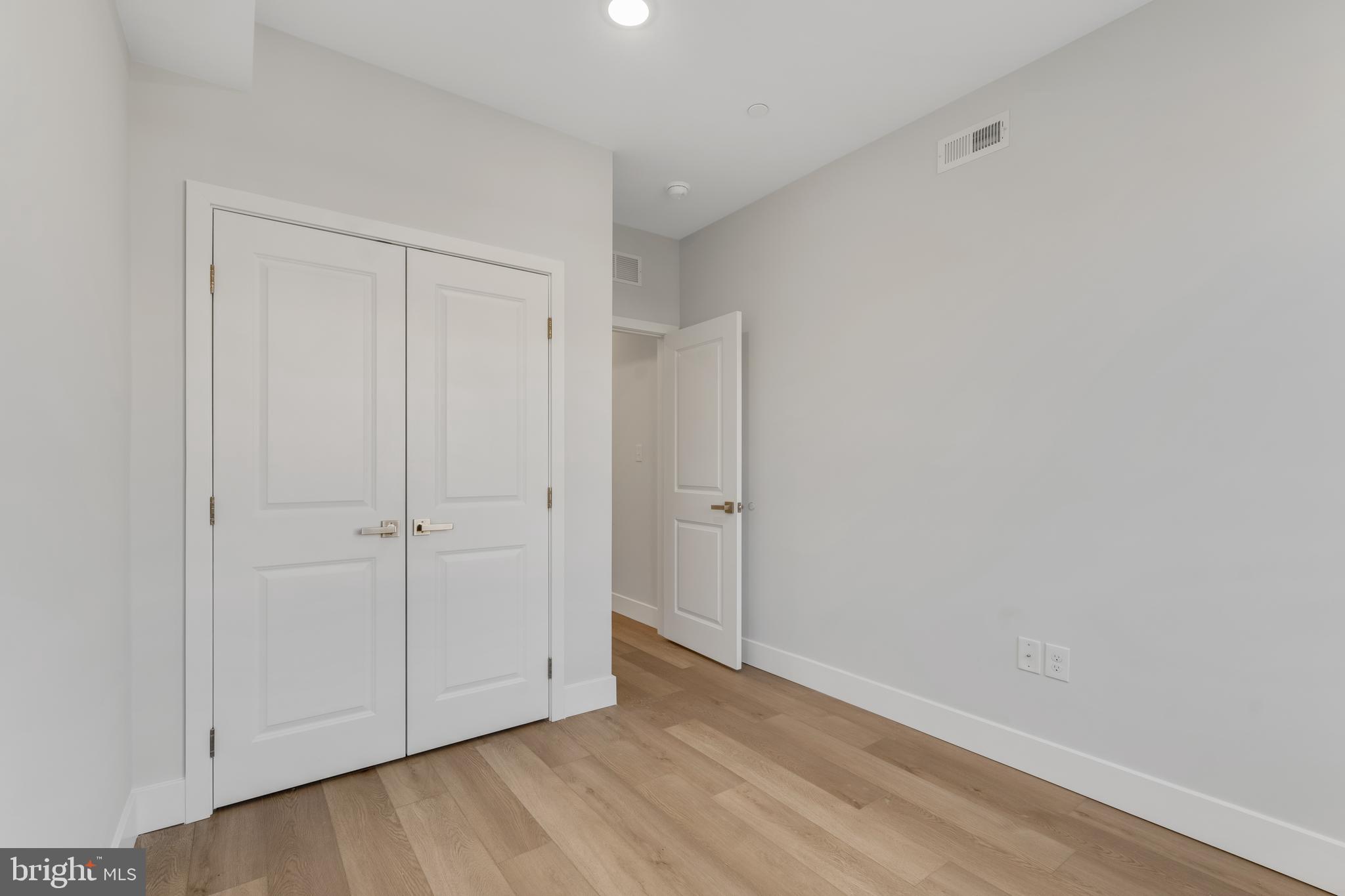 1243 W WESTMORELAND STREET A