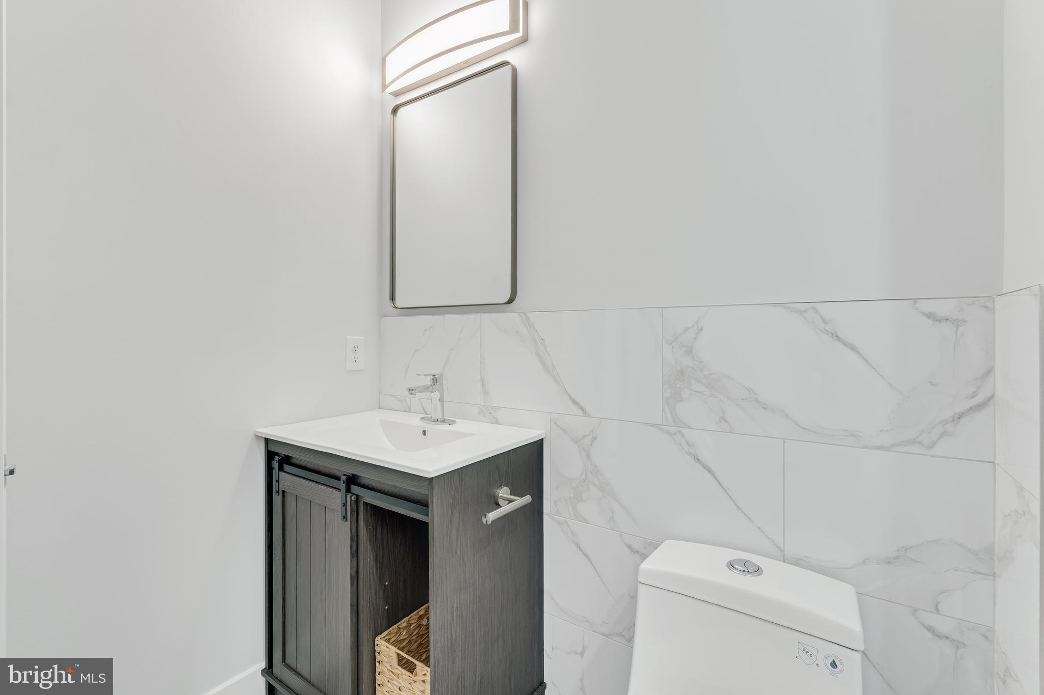 1243 W WESTMORELAND STREET A