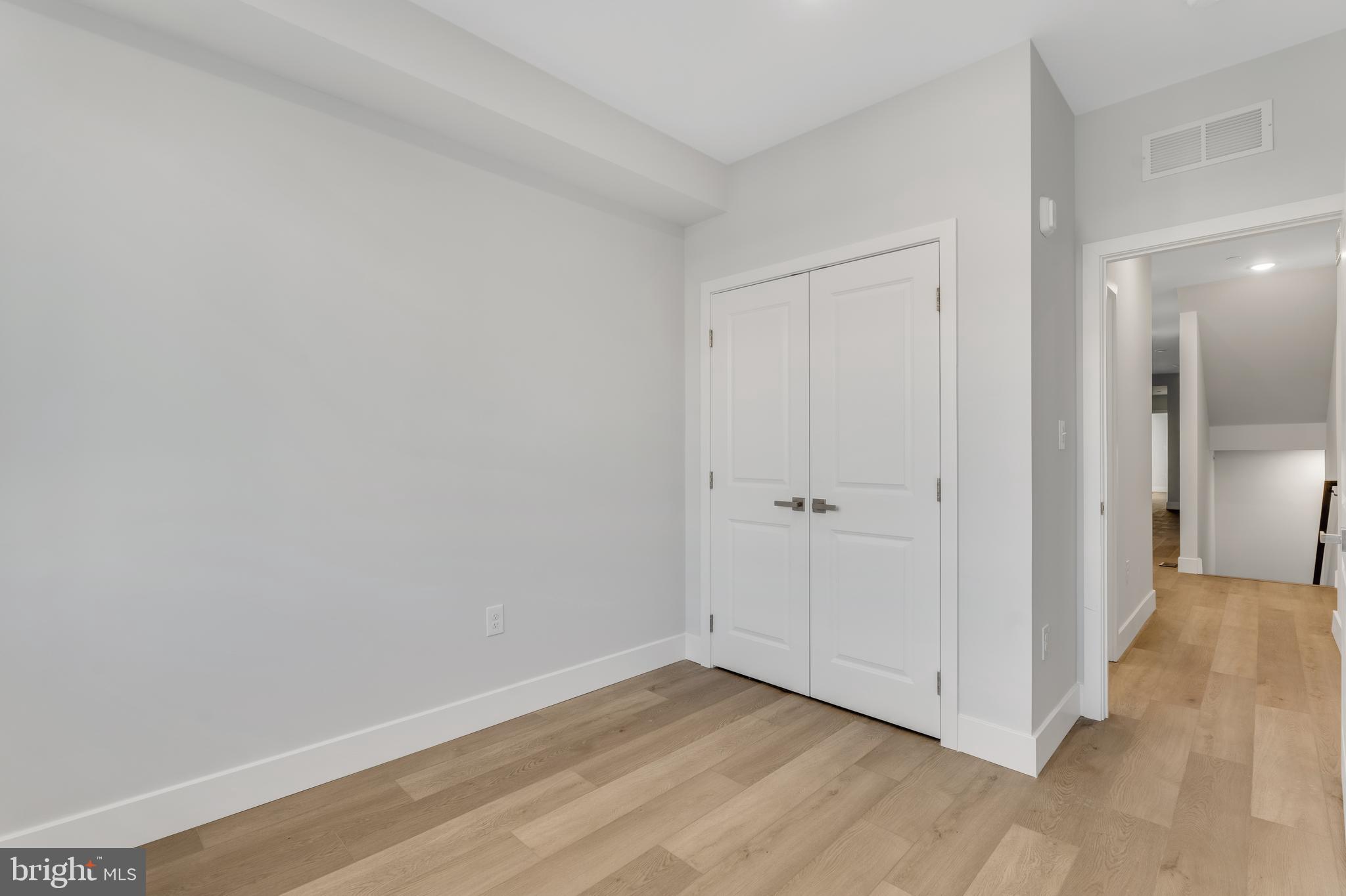 1243 W WESTMORELAND STREET A