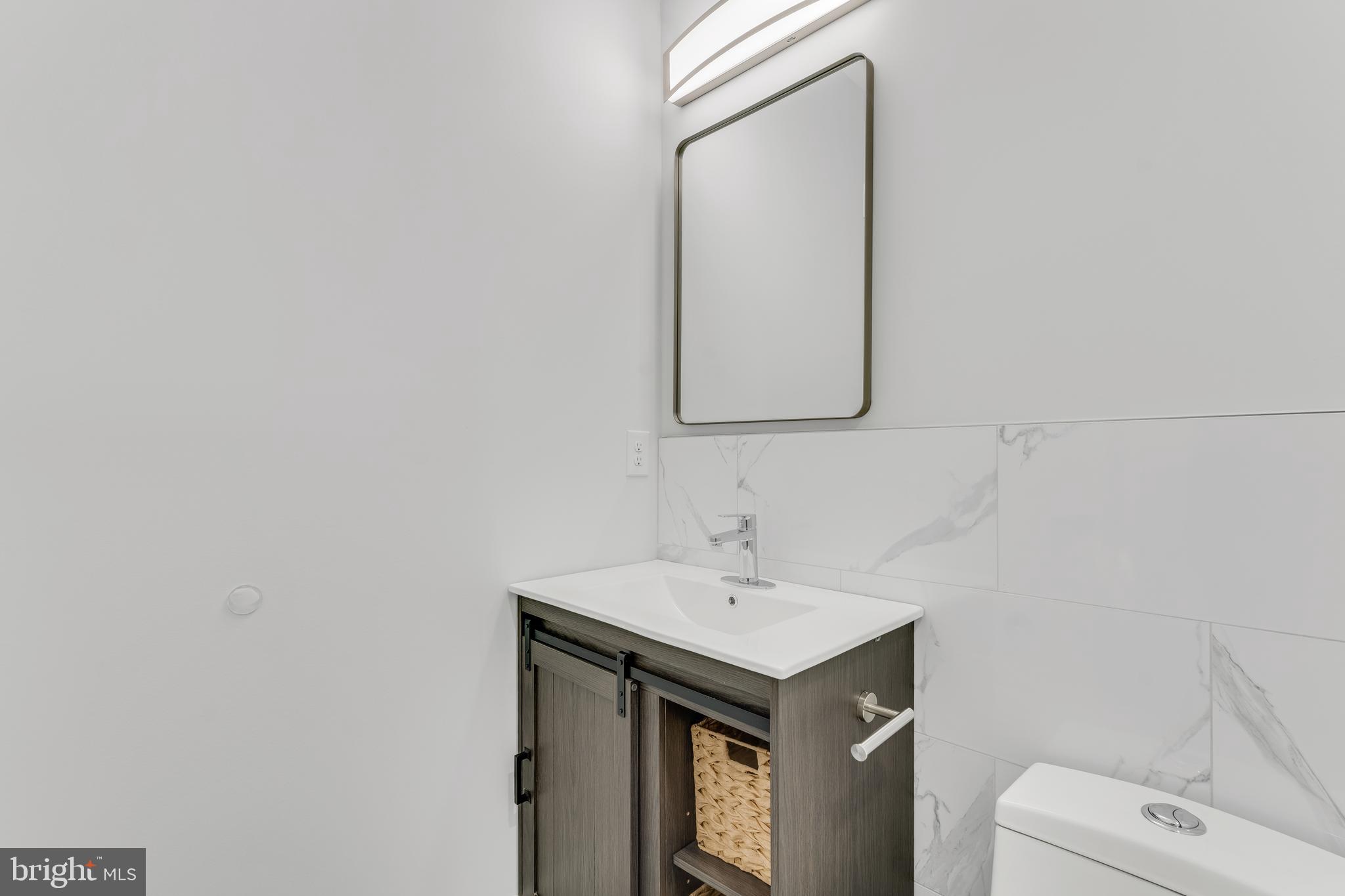 1243 W WESTMORELAND STREET A