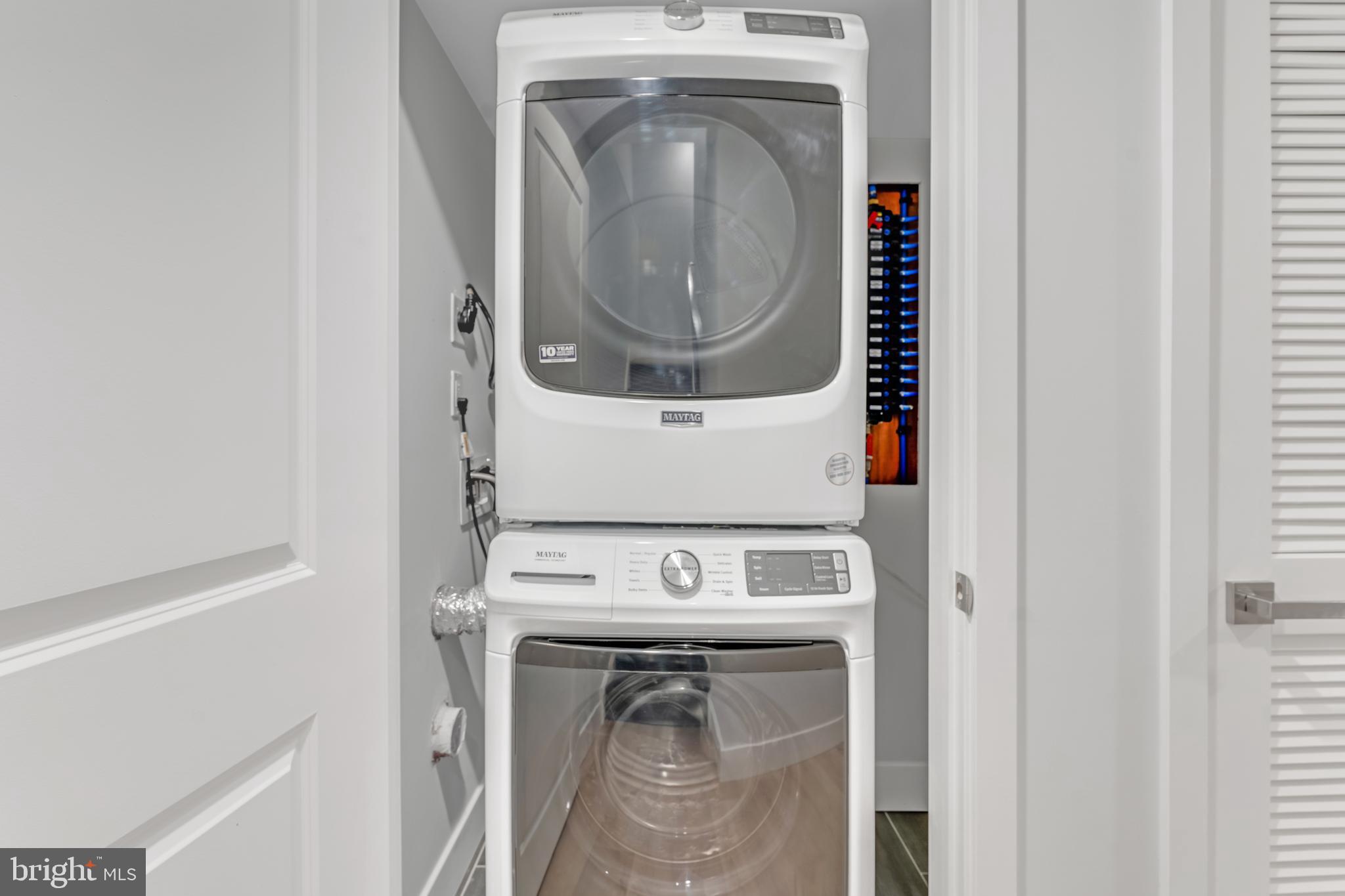 1243 W WESTMORELAND STREET A