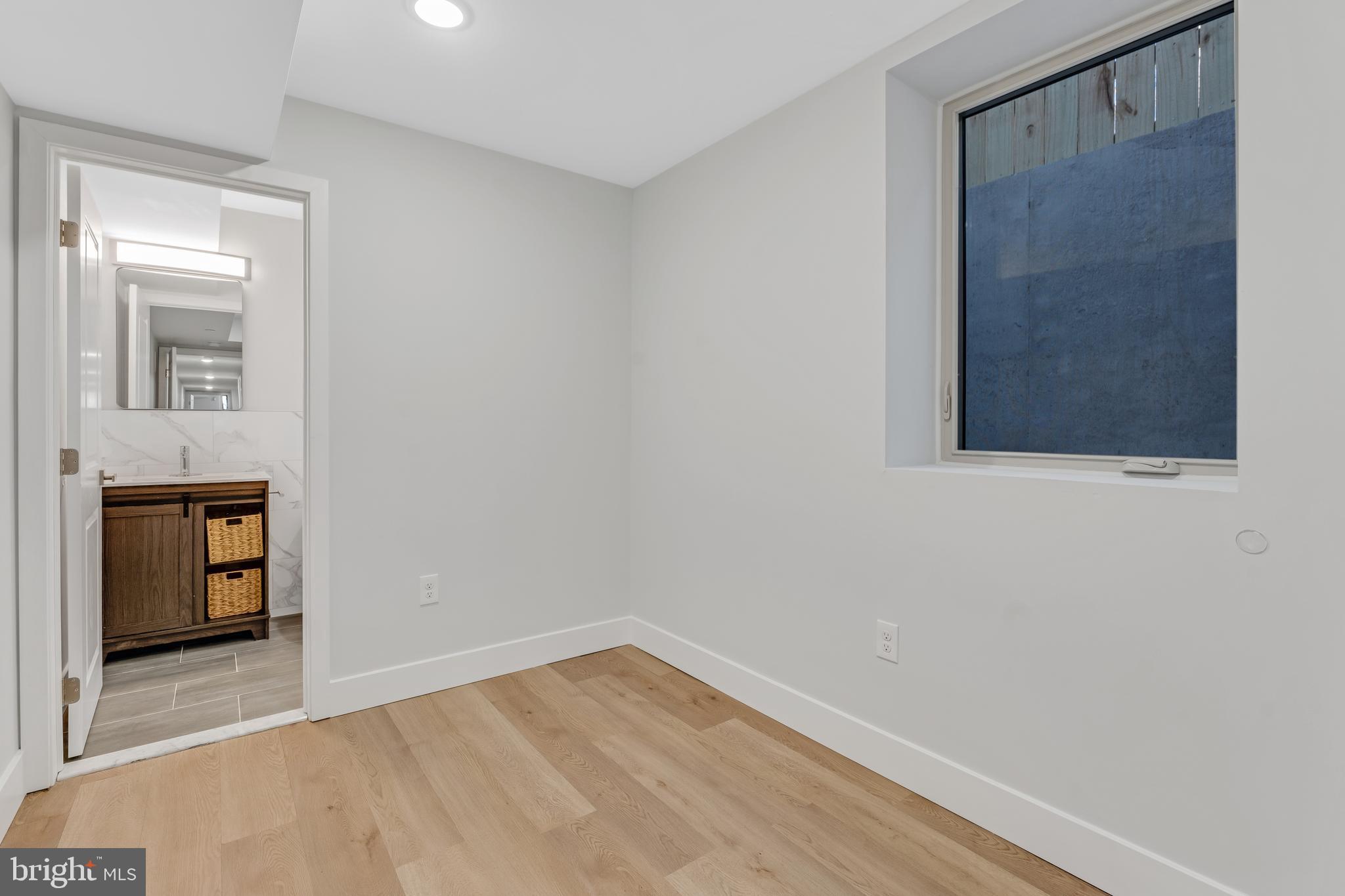 1243 W WESTMORELAND STREET A