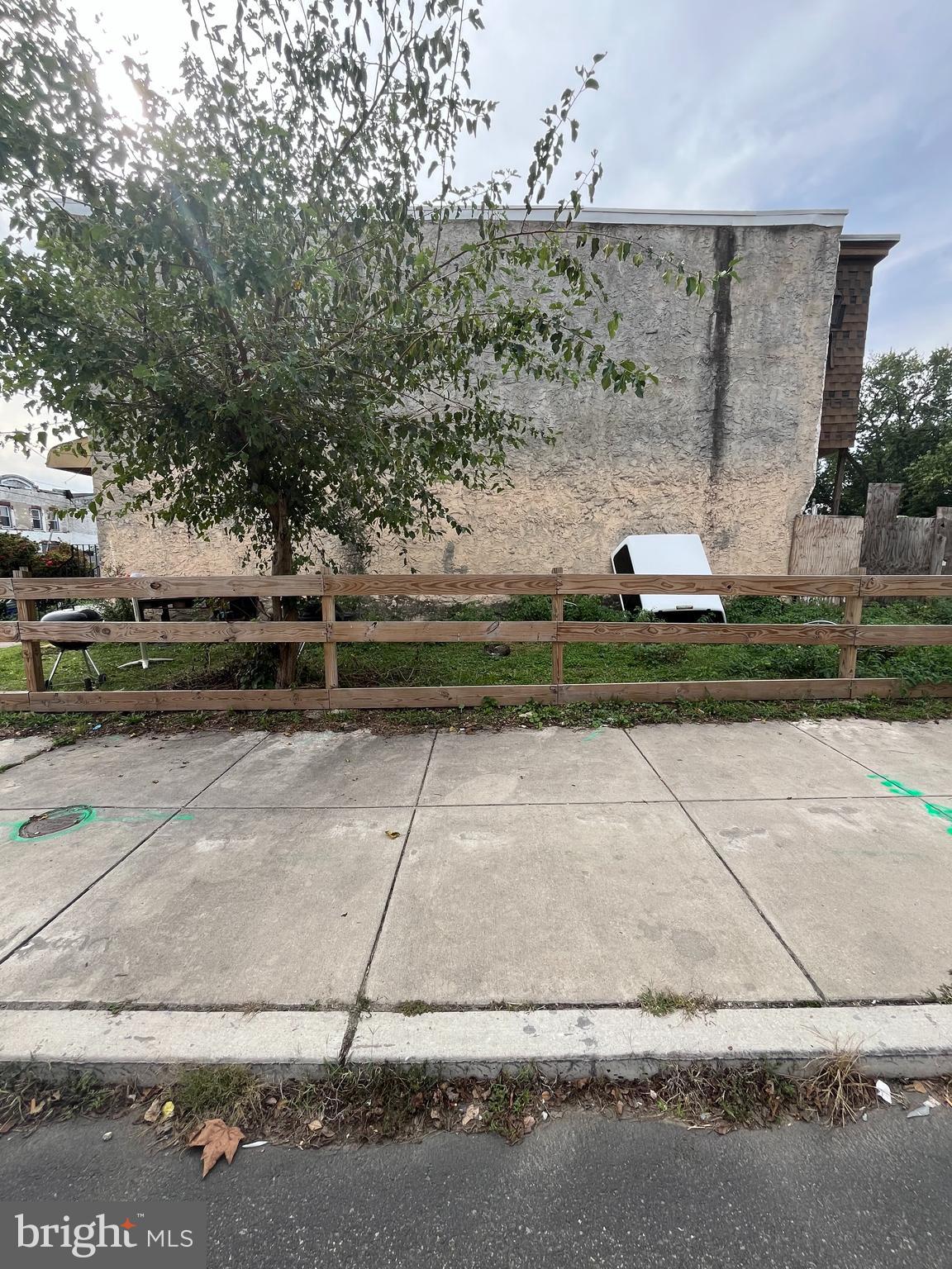 5423 W THOMPSON STREET