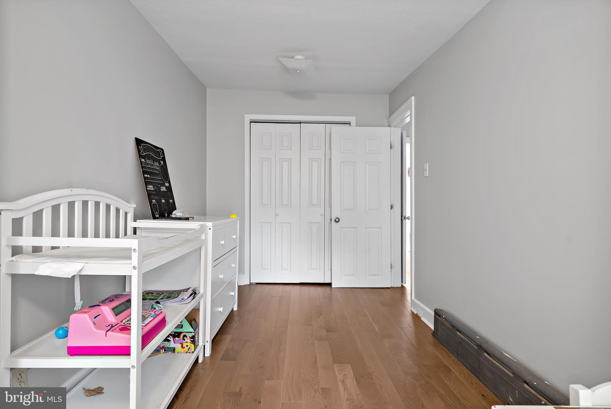 2141 MONTROSE STREET