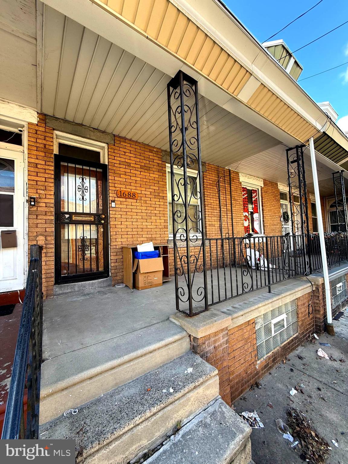 1688 FILLMORE STREET