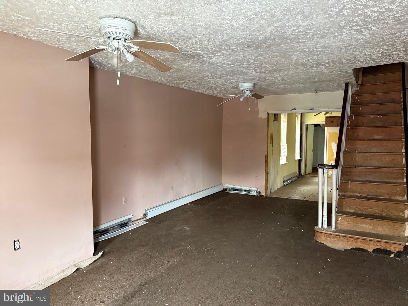 2102 E CLEARFIELD STREET