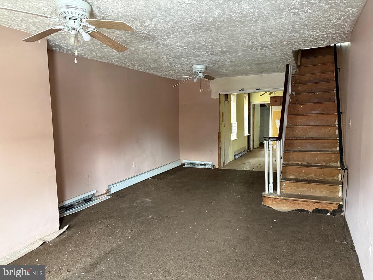 2102 E CLEARFIELD STREET