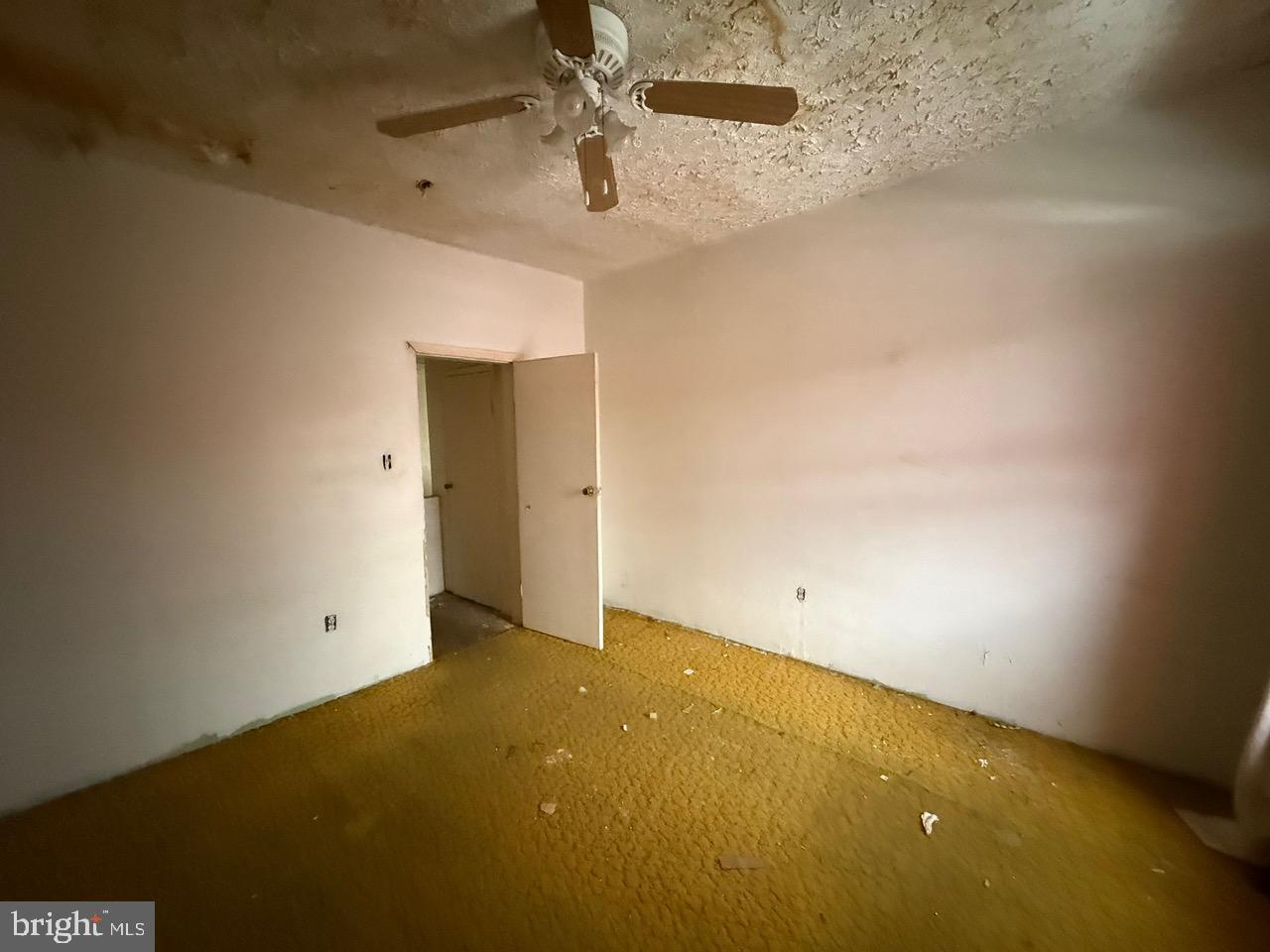 2102 E CLEARFIELD STREET