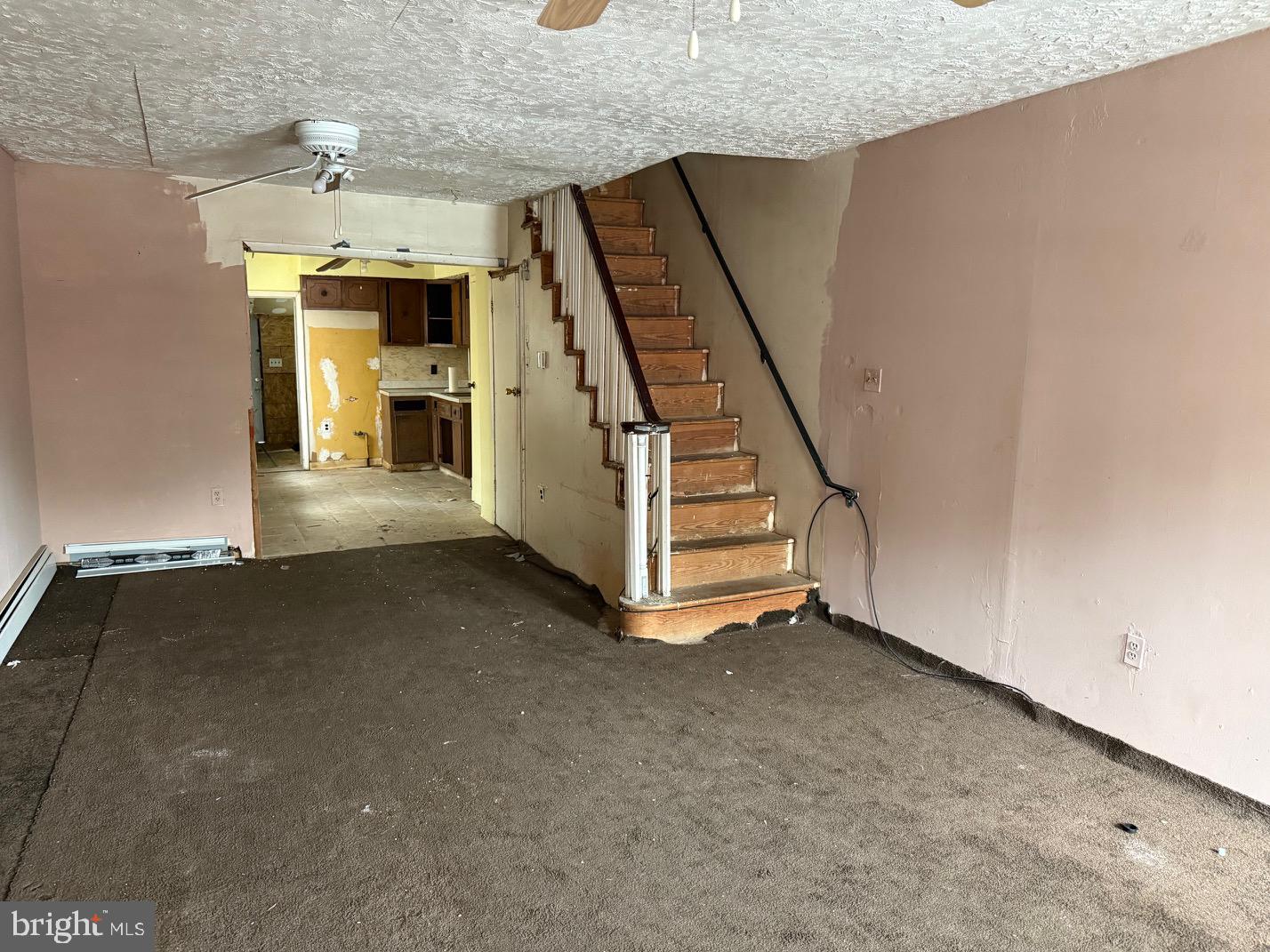 2102 E CLEARFIELD STREET