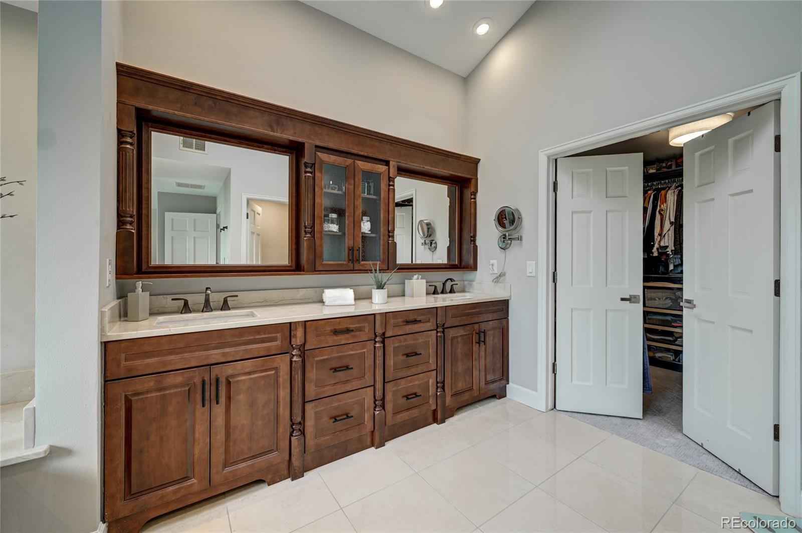 5745 W Mansfield Avenue Unit: 265