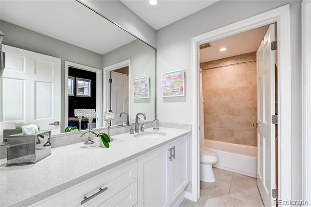 5745 W Mansfield Avenue Unit: 265