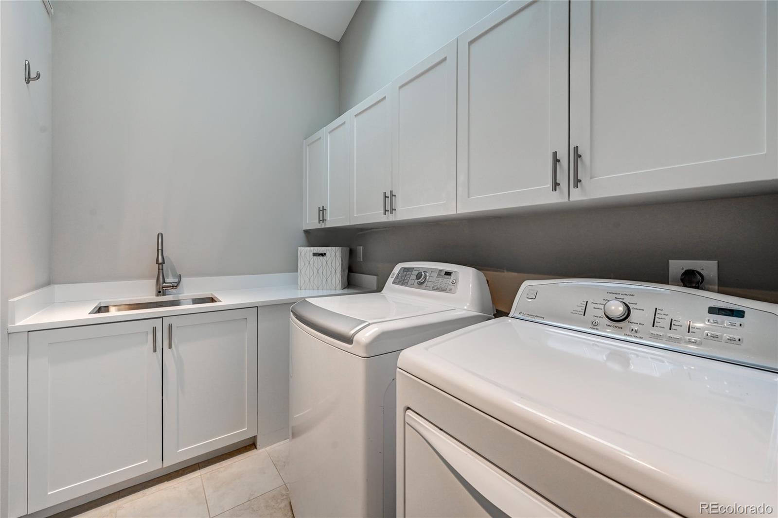 5745 W Mansfield Avenue Unit: 265